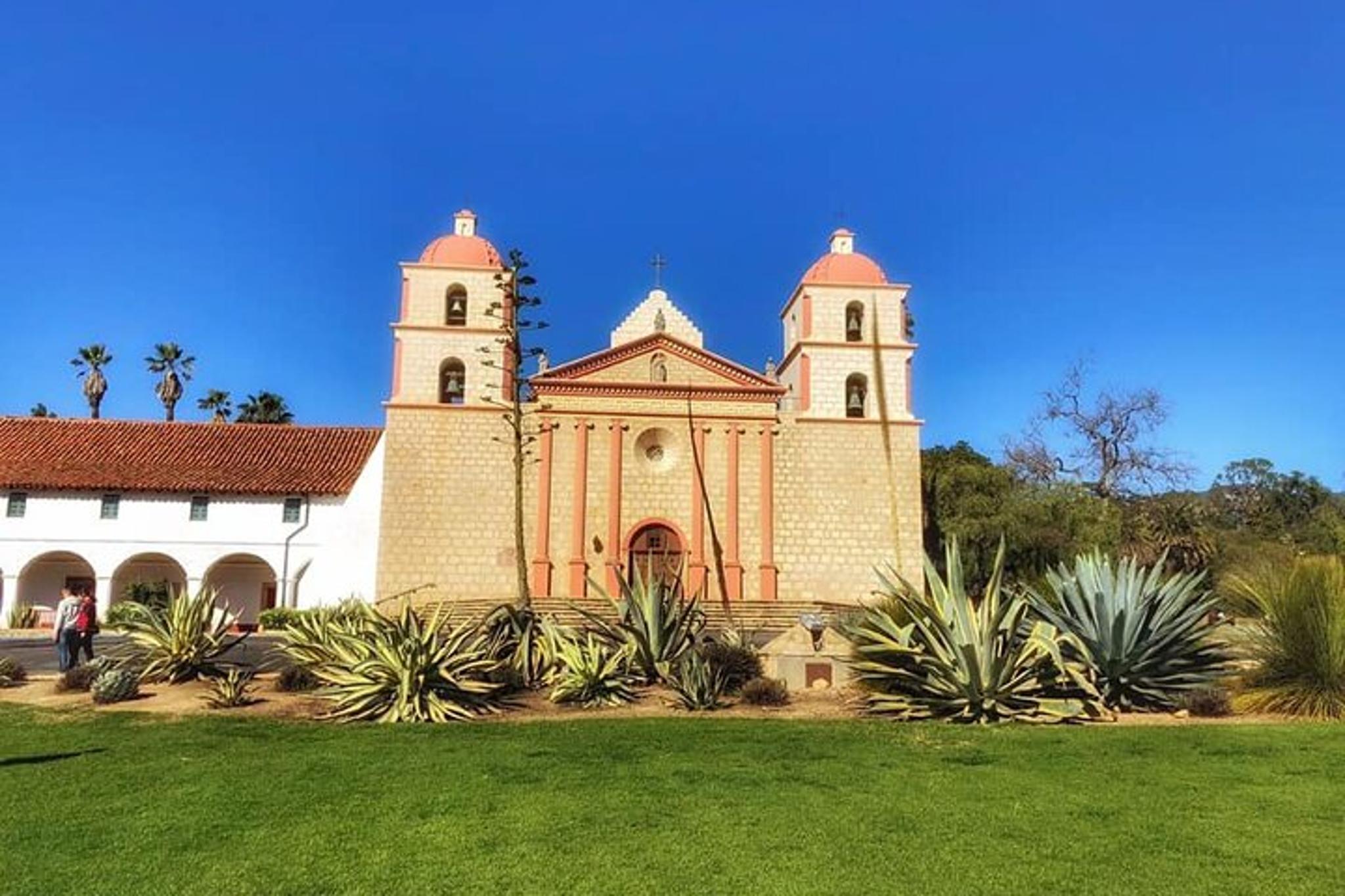 Santa Barbara Private Tour with Solvang and Wineries