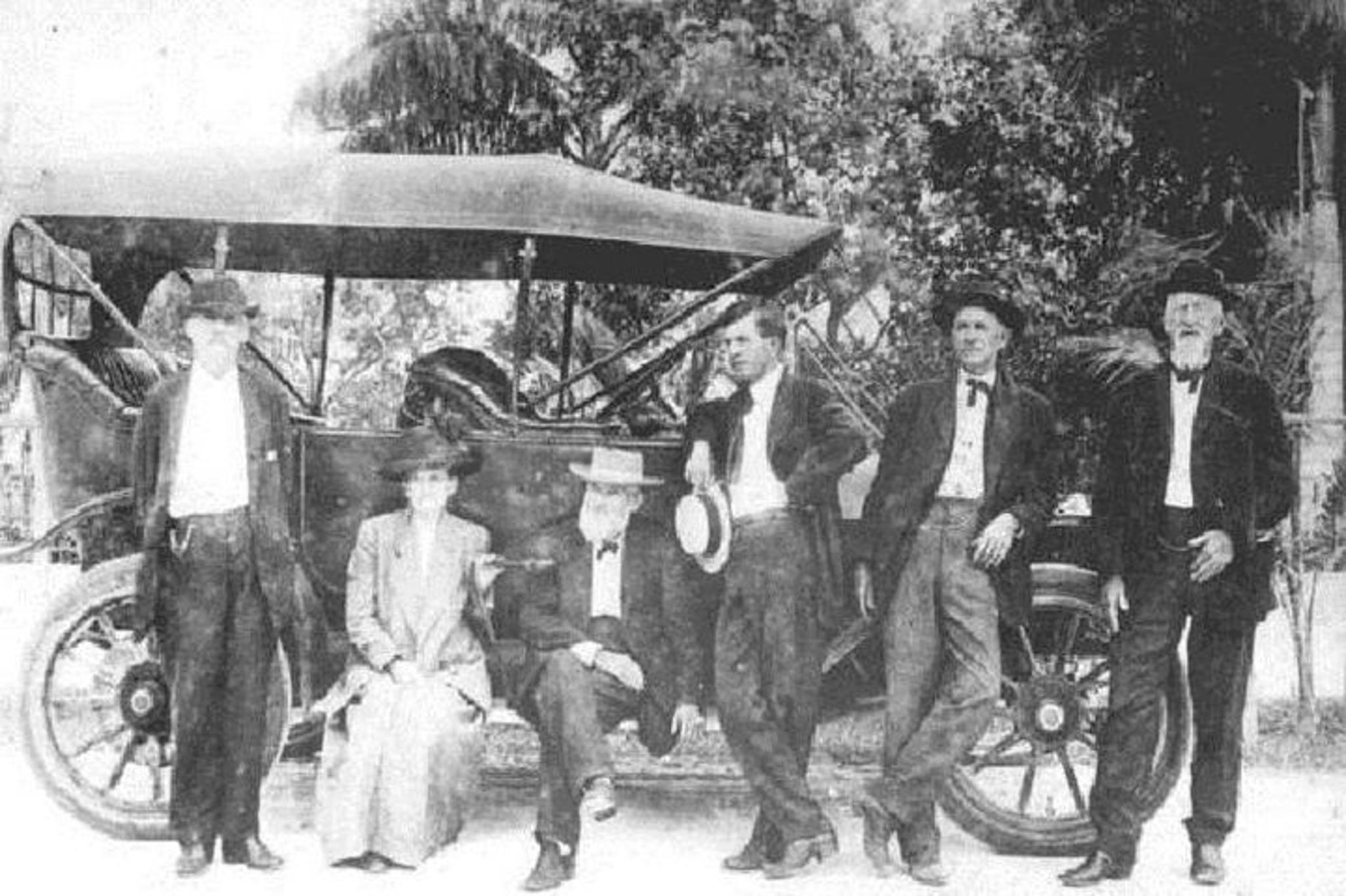 Fort Myers Historic Walking Tour 90 Min - Image 2