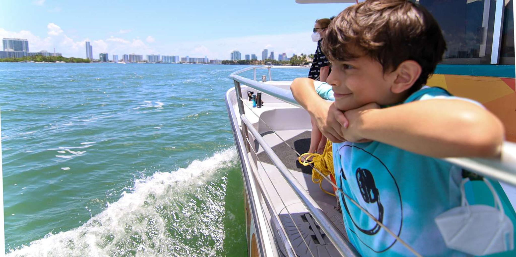 Miami Celebrity Homes Boat Tour - Image 1