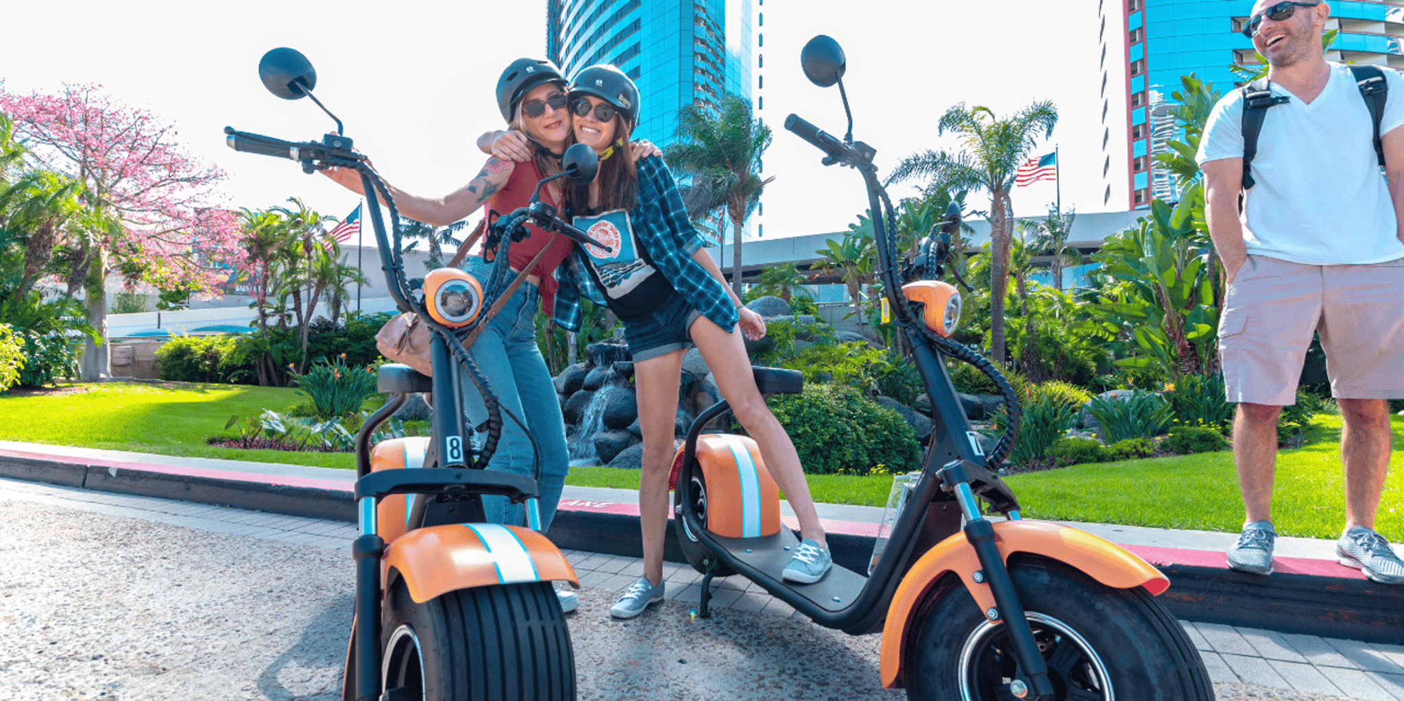 San Diego Coronado Scooter and GoCar Tour - Image 3