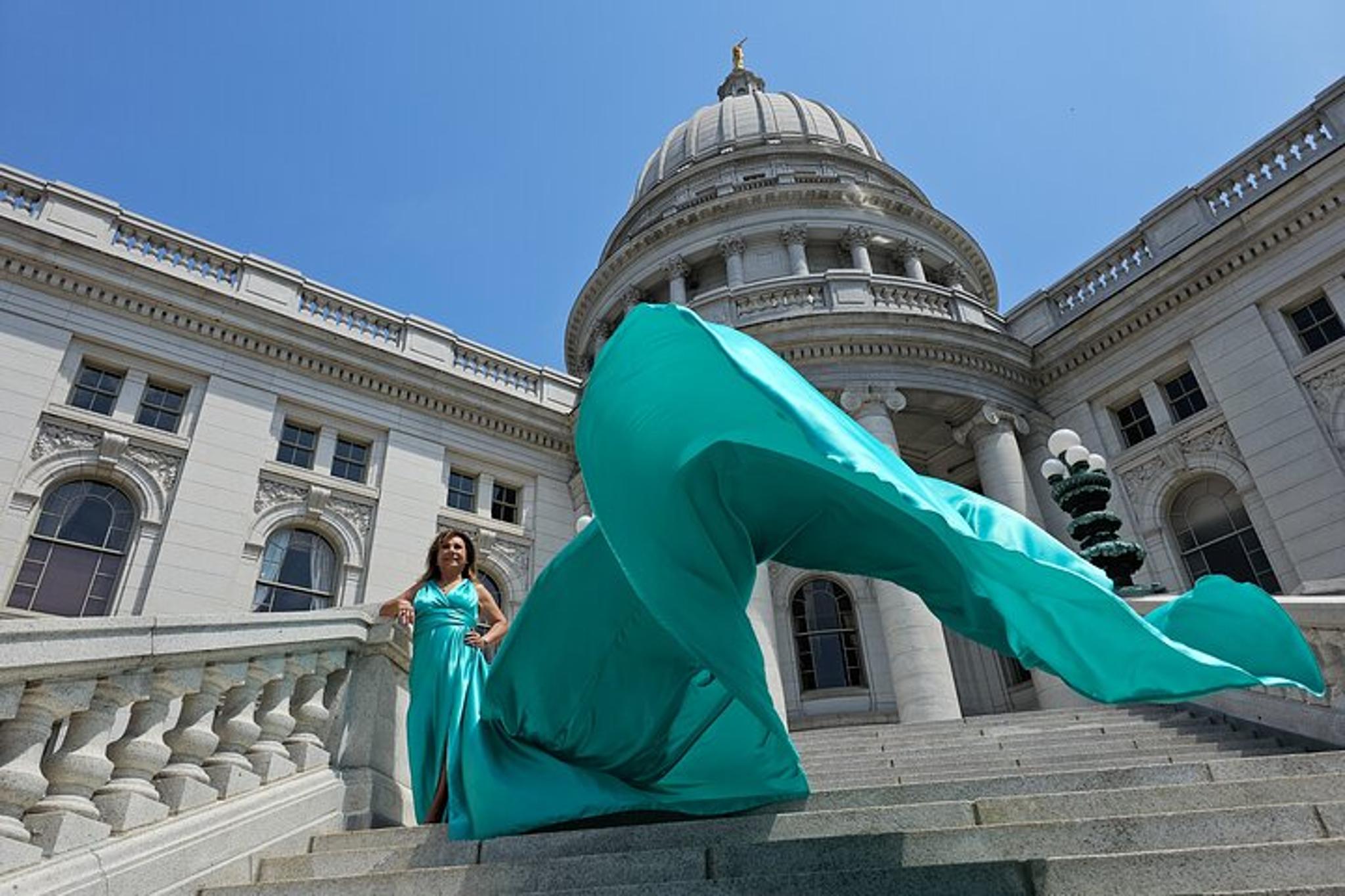 Madison Flying Dress Photo Shoot 15 min - Image 2
