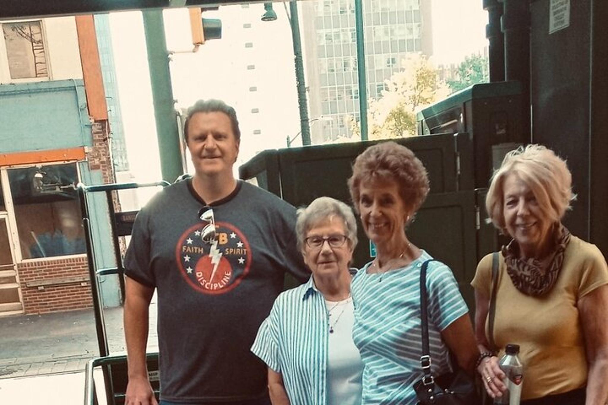 Memphis Elvis Experience Tour with Graceland Tickets - Image 6