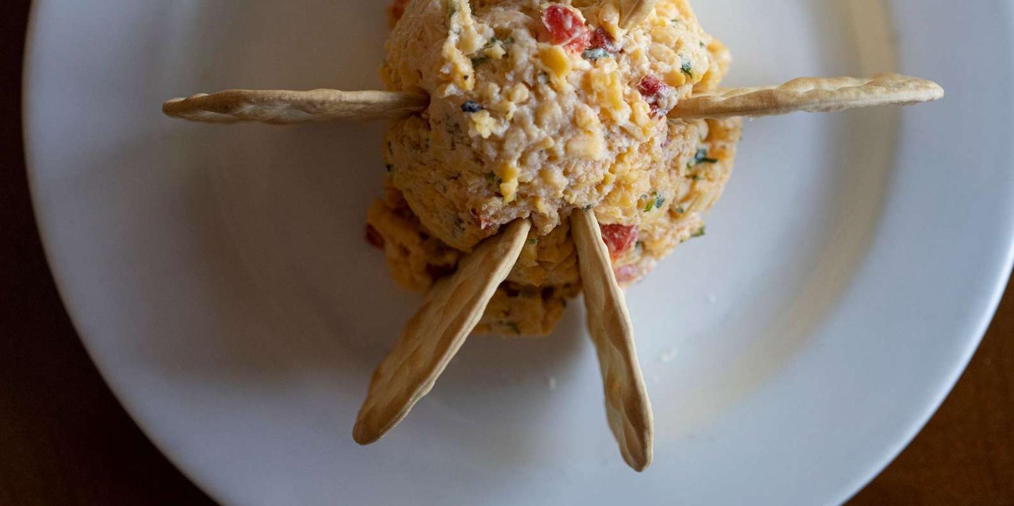 Charleston Walking Food Tour - Image 4