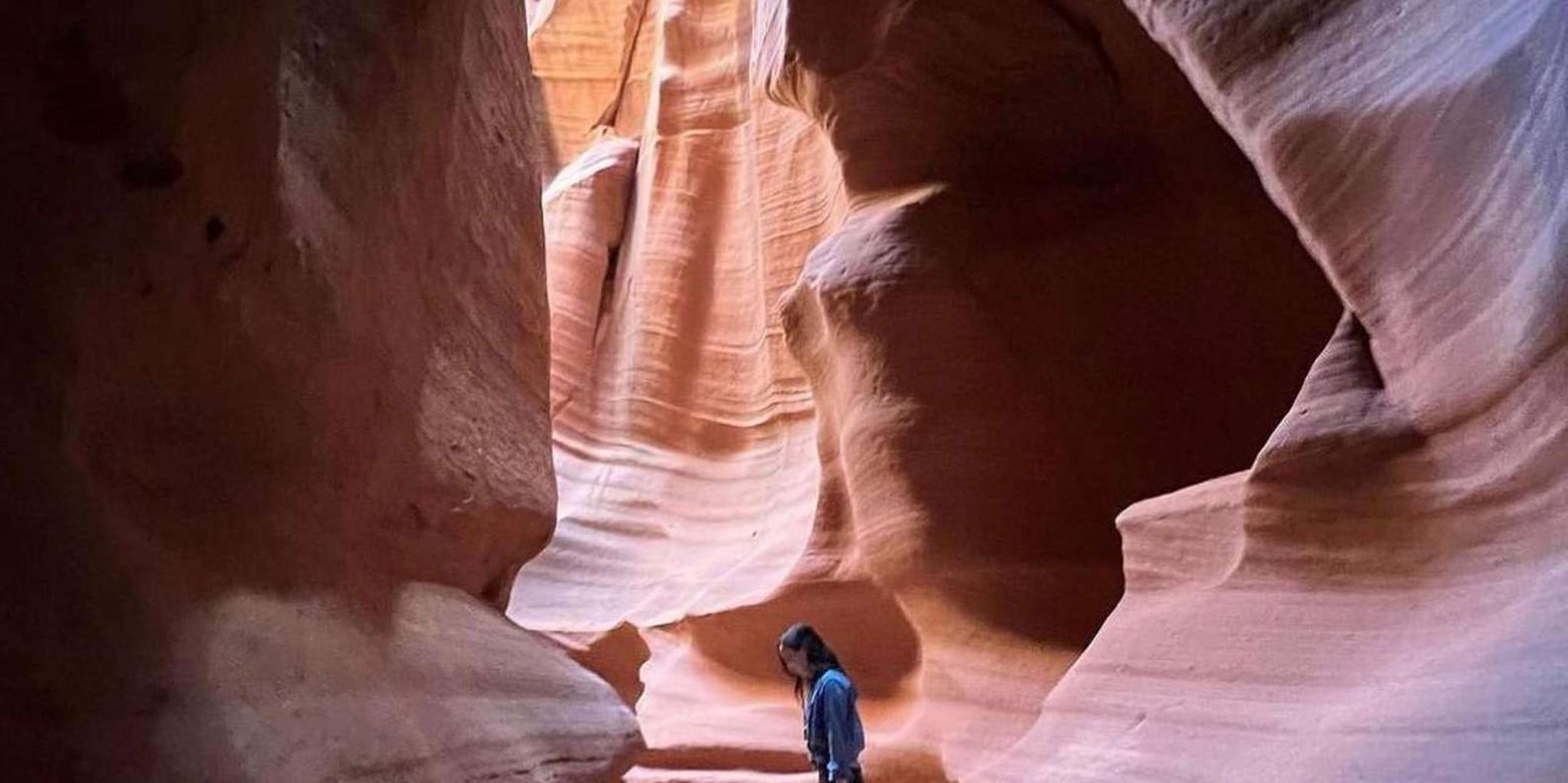 Las Vegas Antelope Canyon and Horseshoe Bend Tour - Image 2