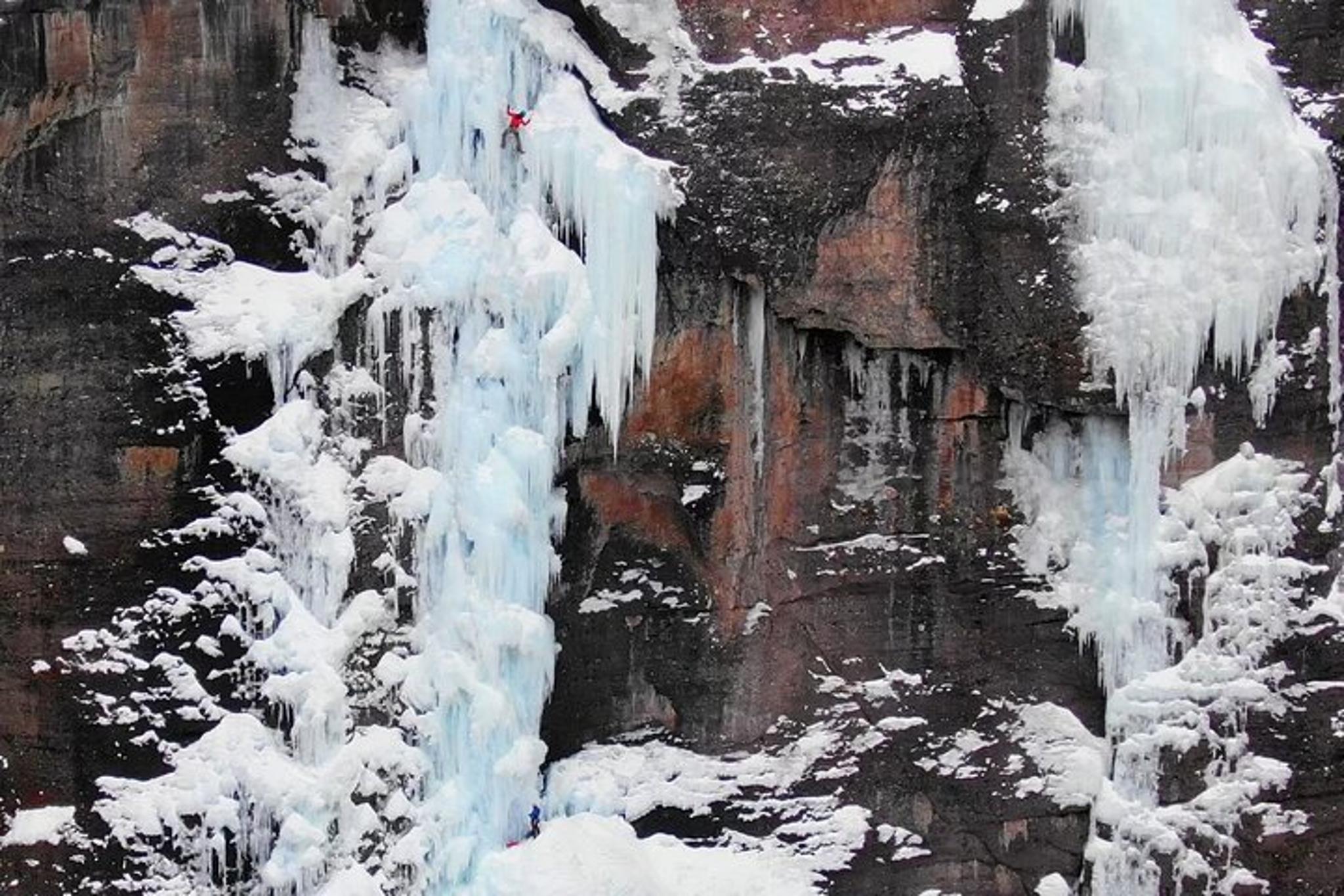 Ouray Ice Climbing Adventure - Image 3