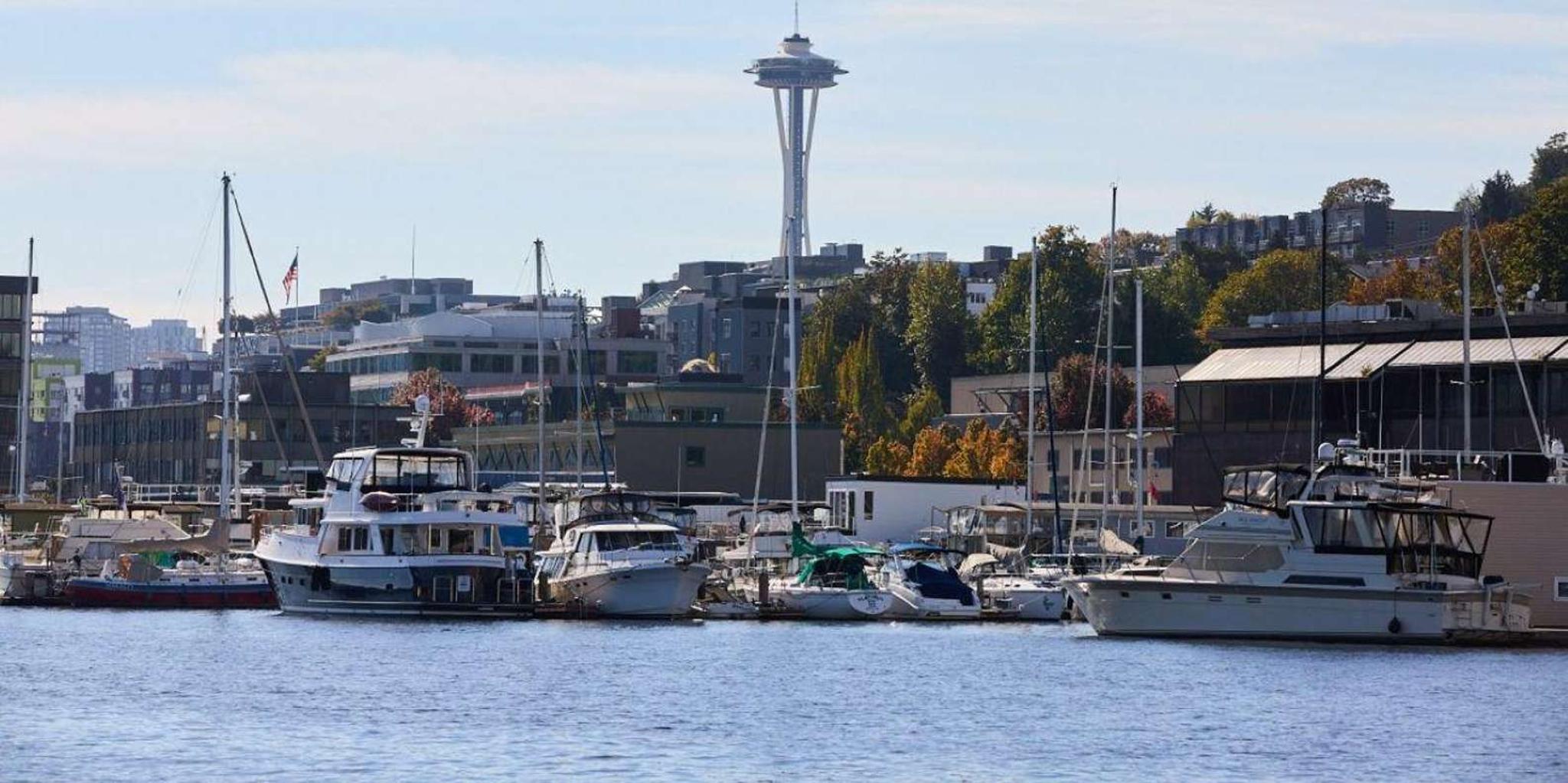 Seattle Lake Union Happy Hour Cruise - Image 2