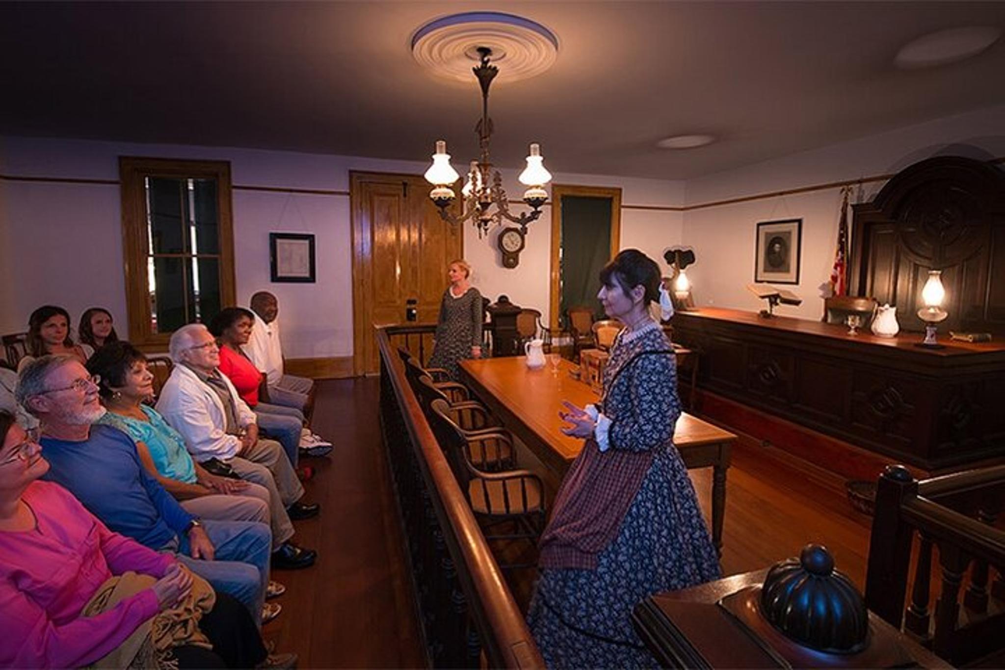 San Diego Whaley House Night Tour - Image 2