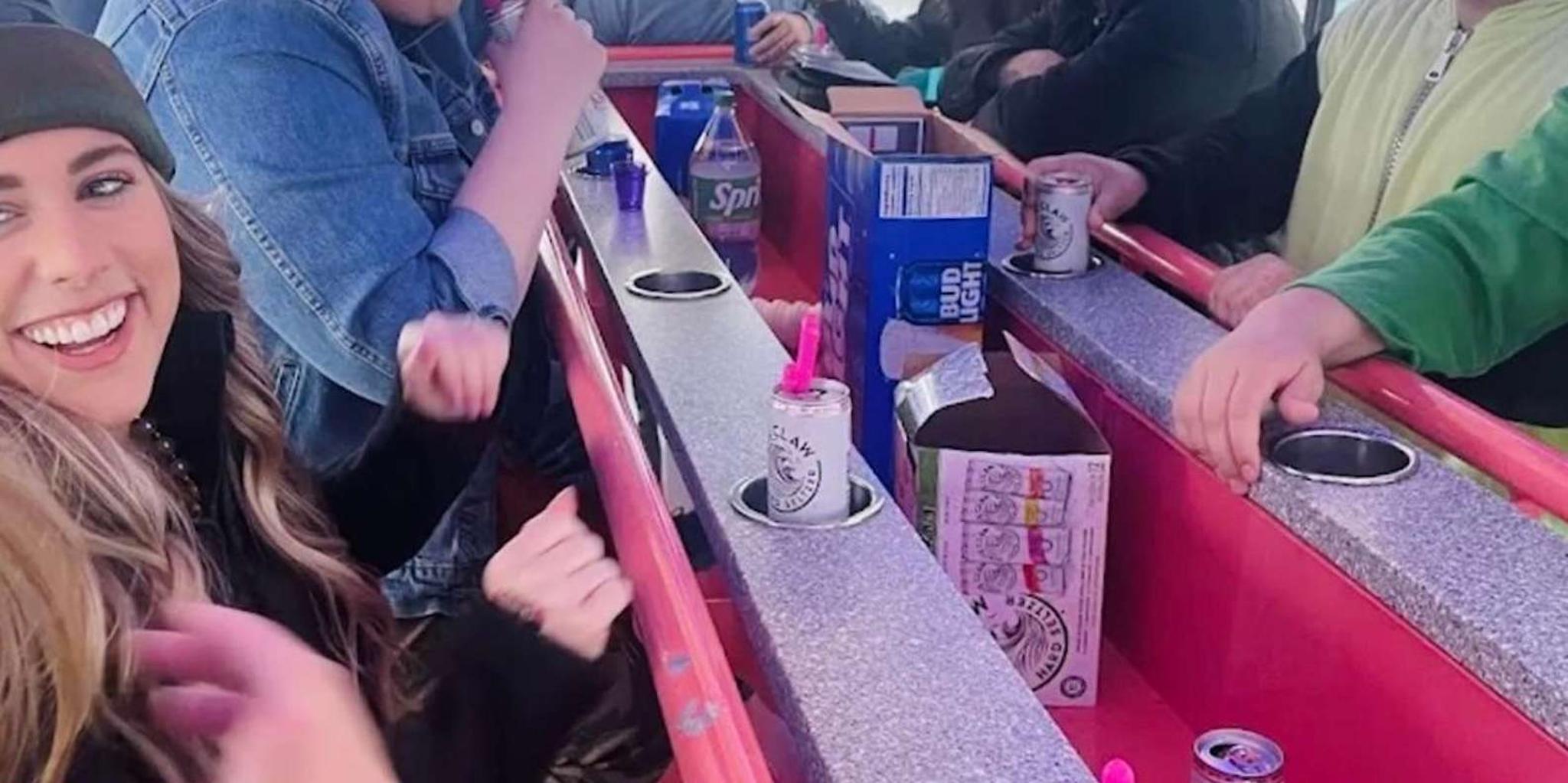 New Orleans Party Bike Bar Crawl - Image 4