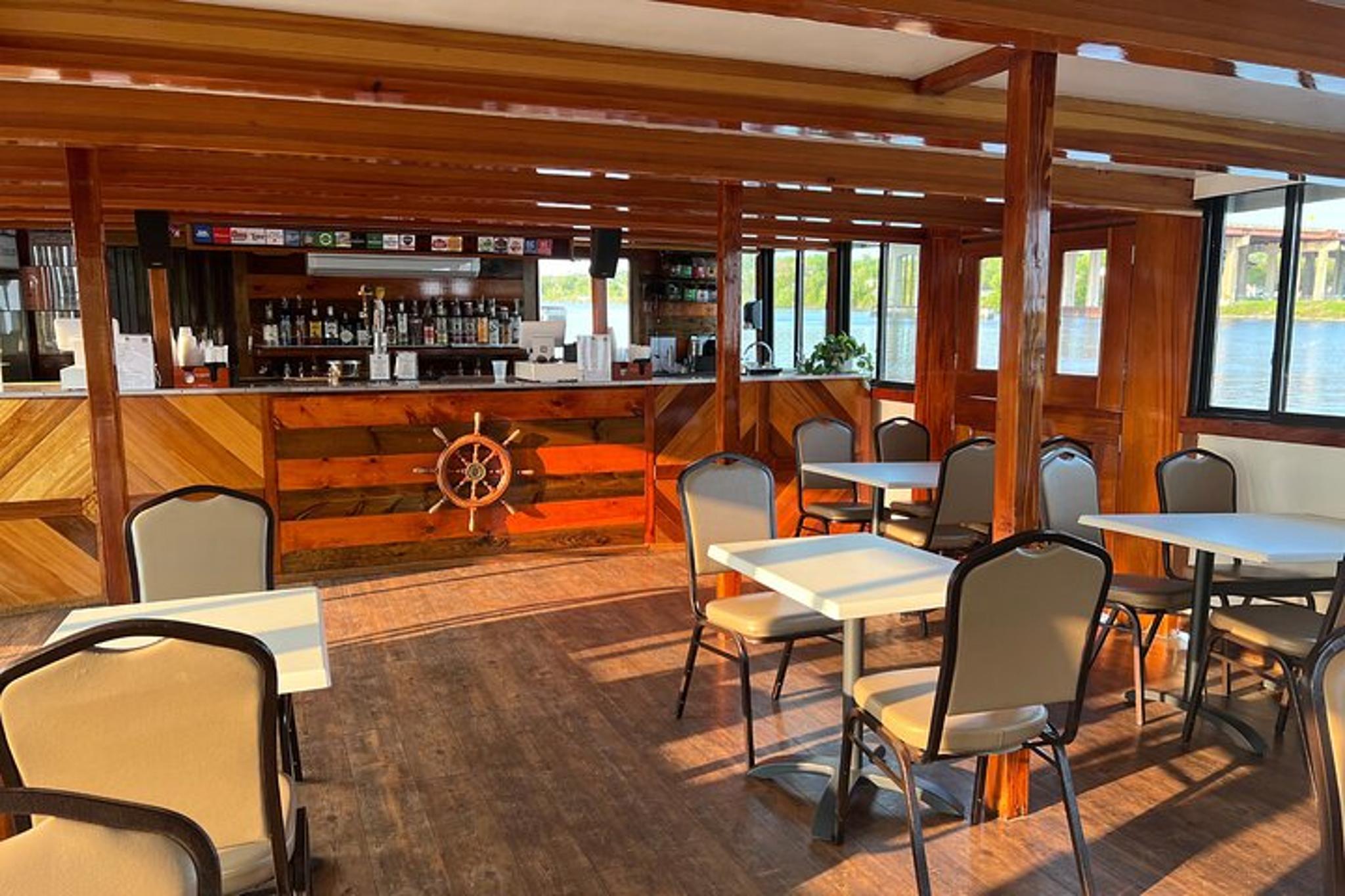 Albany Narrated Twilight Cruise 90 min - Image 3