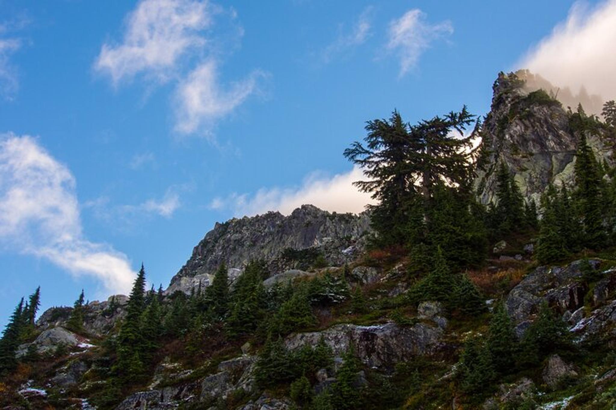 Seattle Mount Pilchuck Fire Lookout Hike - Image 5