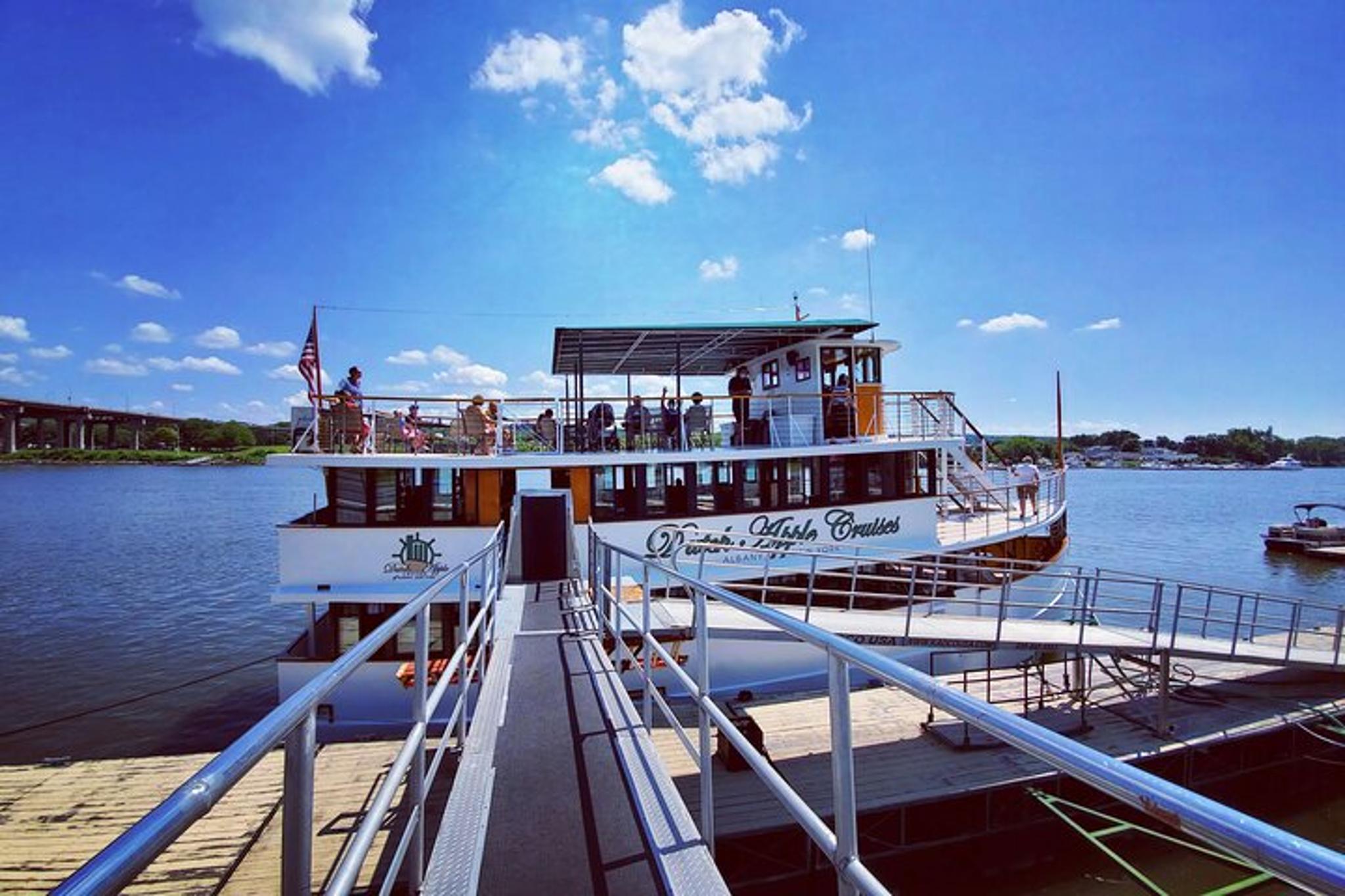 Albany Sunset Live Music Cruise - Image 6