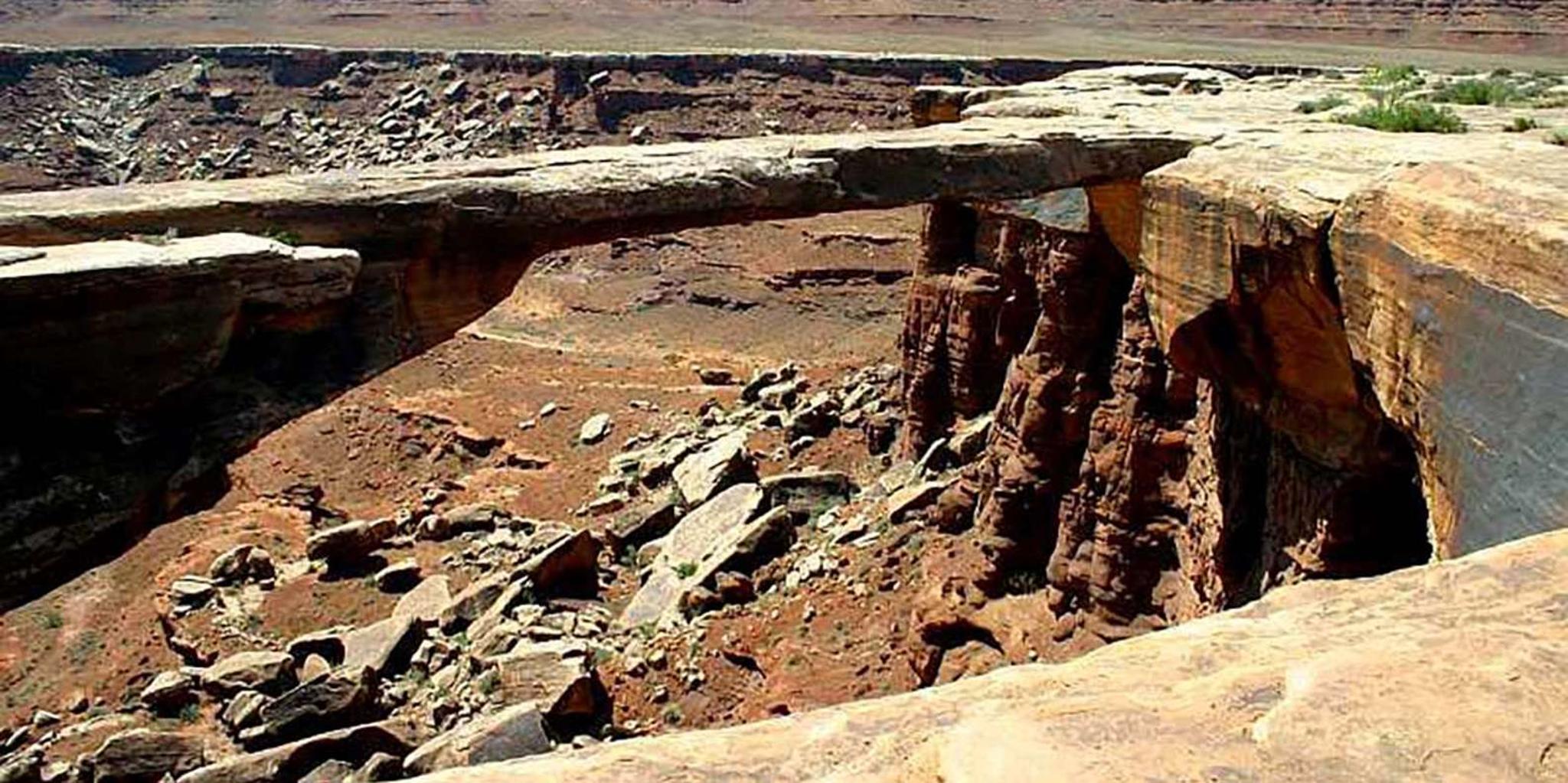 Moab Canyonlands National Park 4x4 White Rim Tour - Image 6