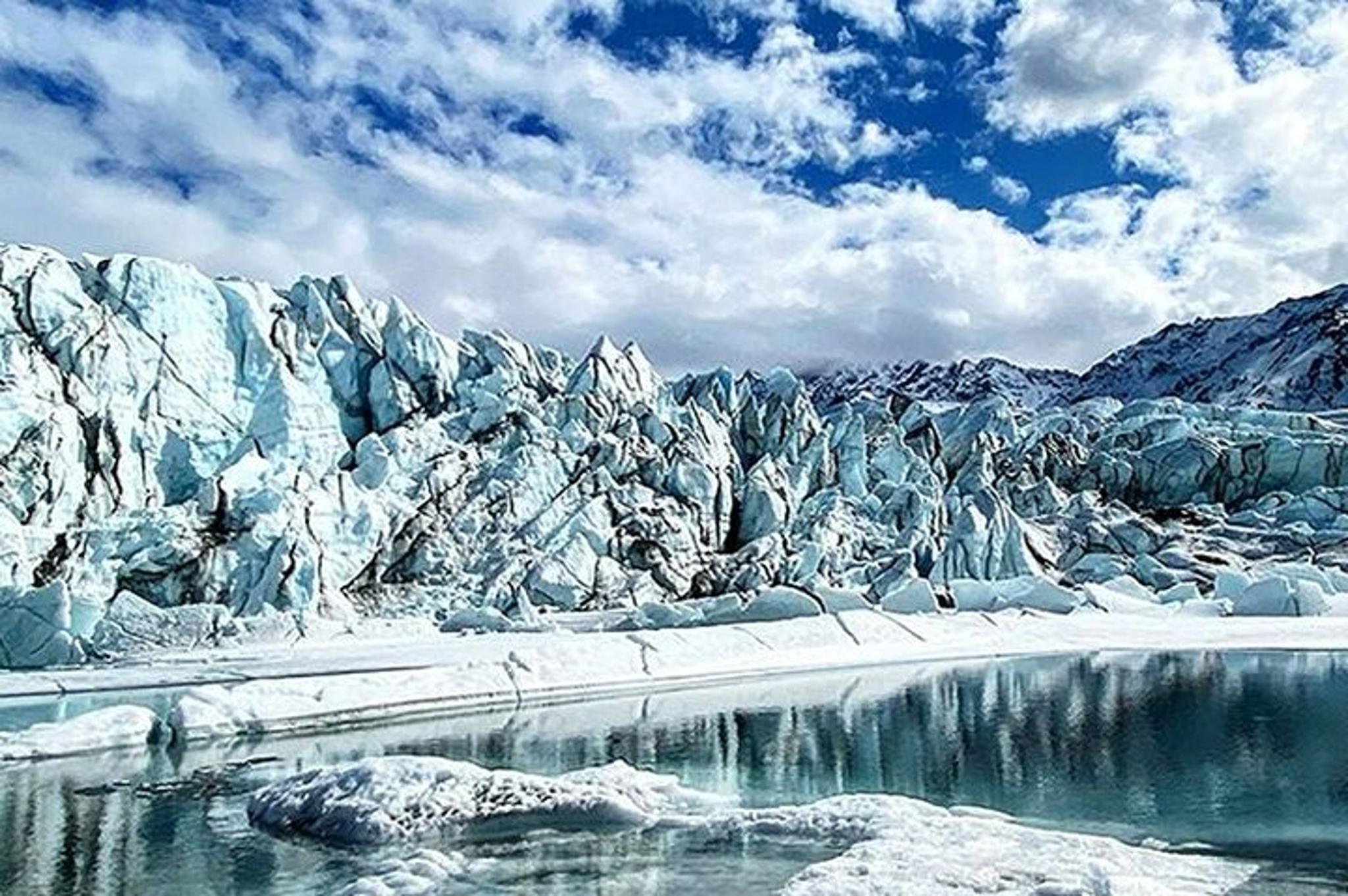Anchorage Matanuska Glacier Hike with Lunch - Image 4