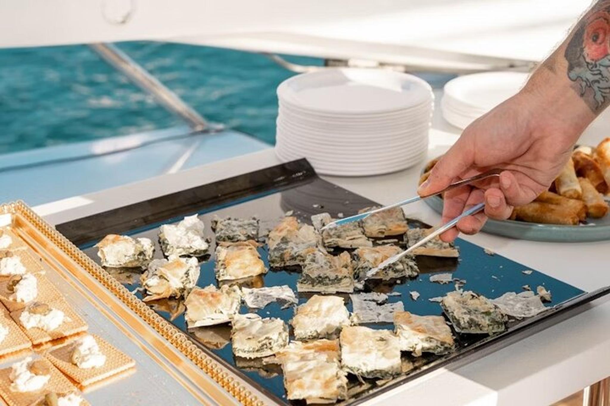New York Yacht Cruise with Fashion Show and Art Exhibit - Image 3