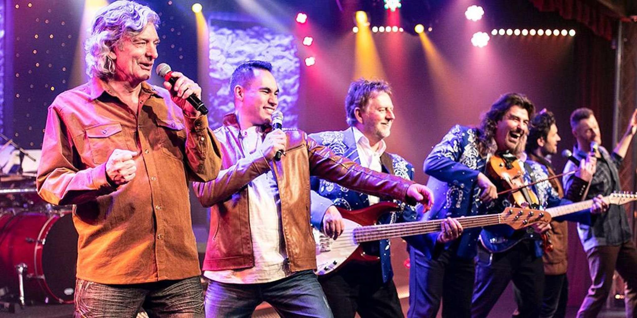 Branson Grand Jubilee Show - Image 4
