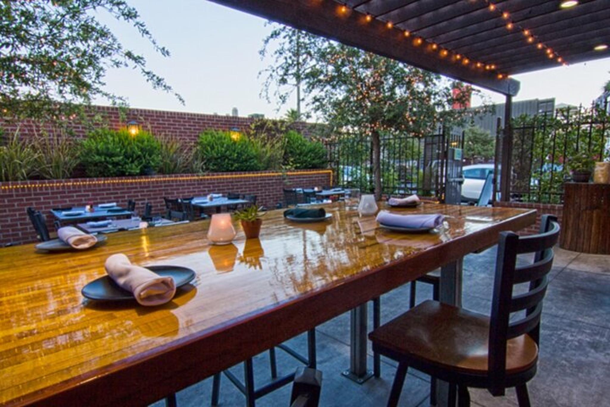 Las Vegas Food Tour in Fremont - Image 2