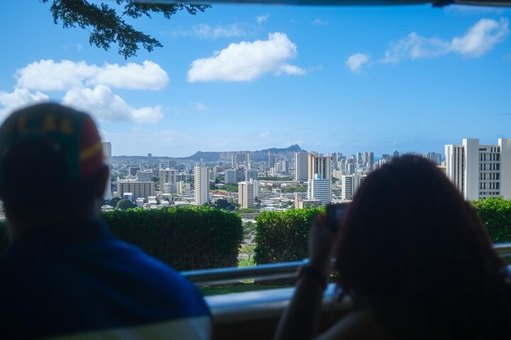 Waikiki Trolley Red Line Tour - Image 3