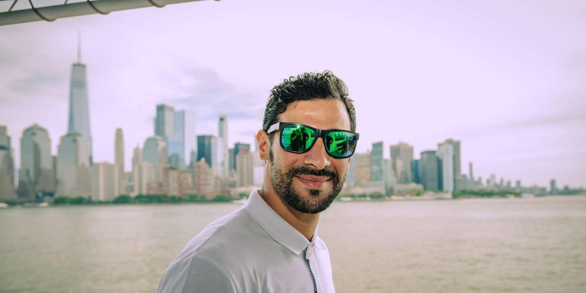 New York Hop-On Hop-Off Bus Tour with Cityscape Cruise - Image 6