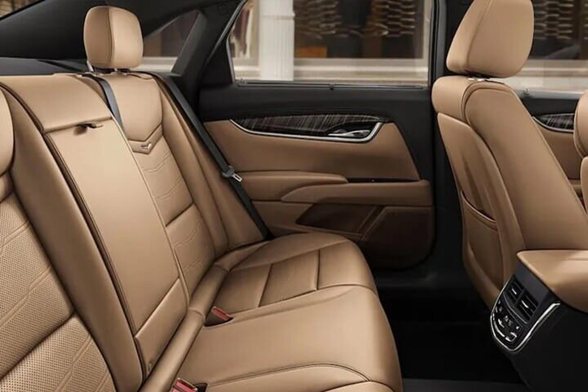 Milwaukee Private Car Transfer from Airport - Image 5