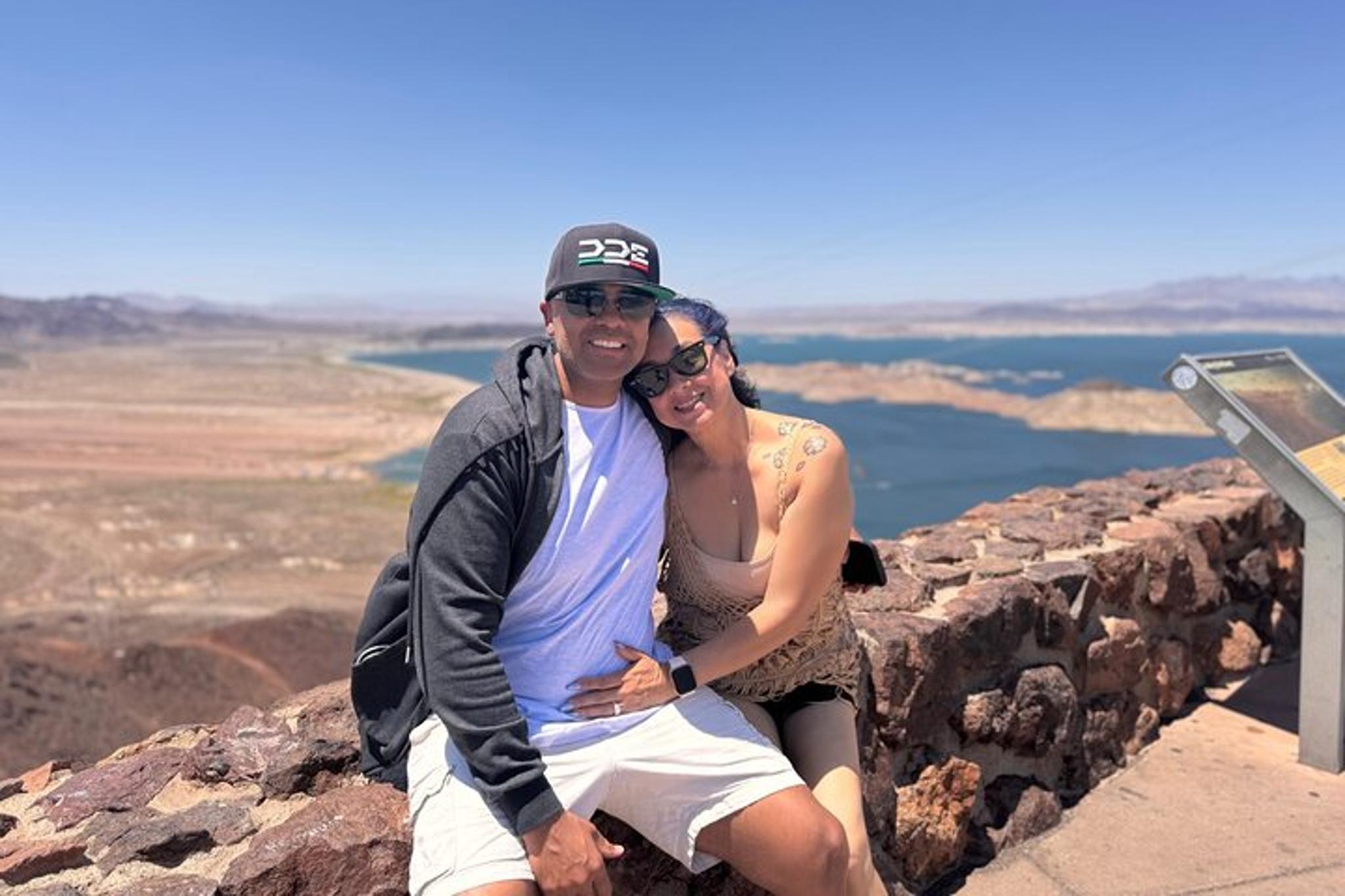 Las Vegas Hoover Dam Tour with Seven Magic Mountains - Image 4