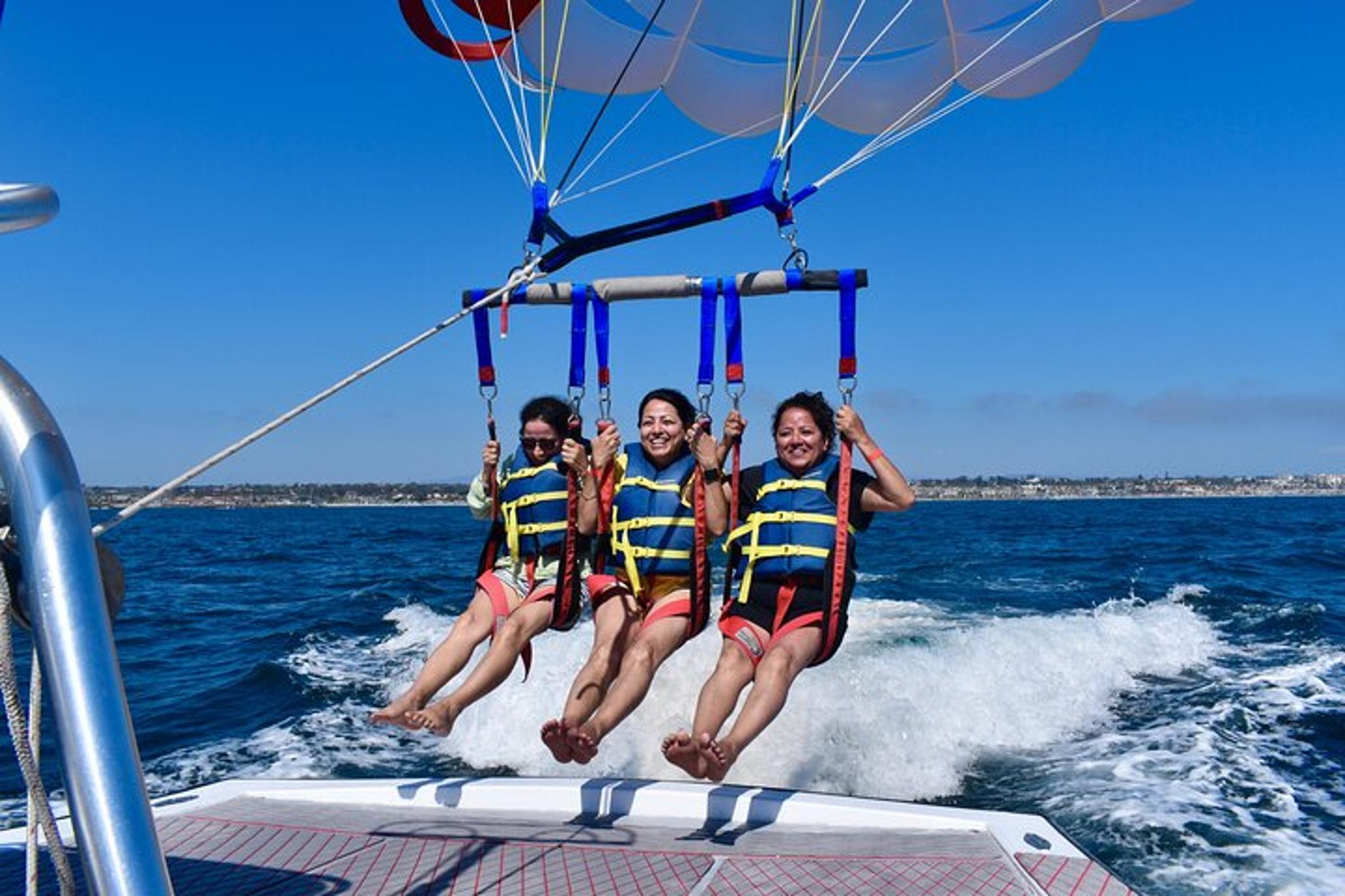 Oceanside Parasailing Adventure 1 Hr - Image 4