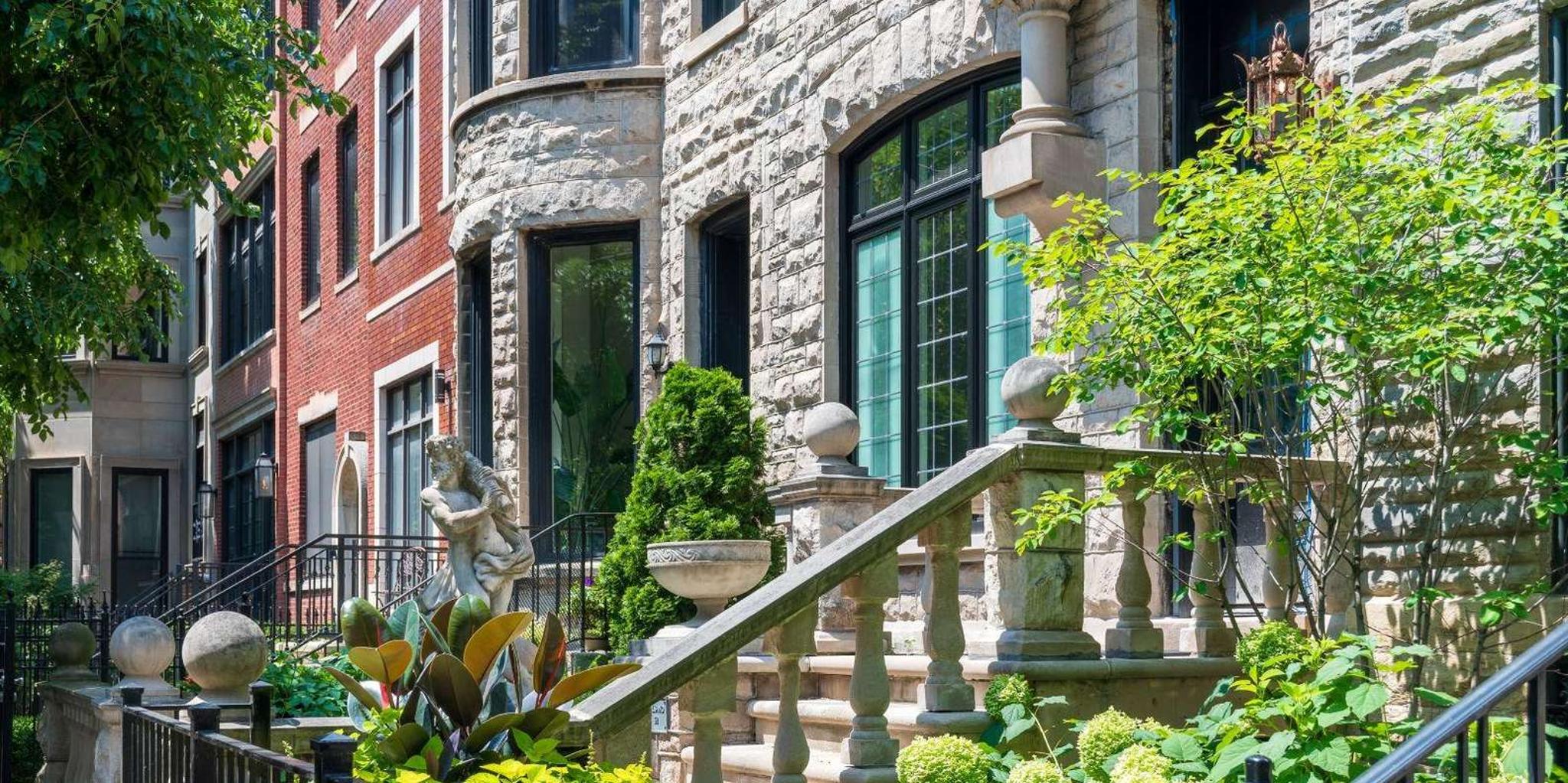 Chicago Neighborhoods Discovery Tour - Image 6