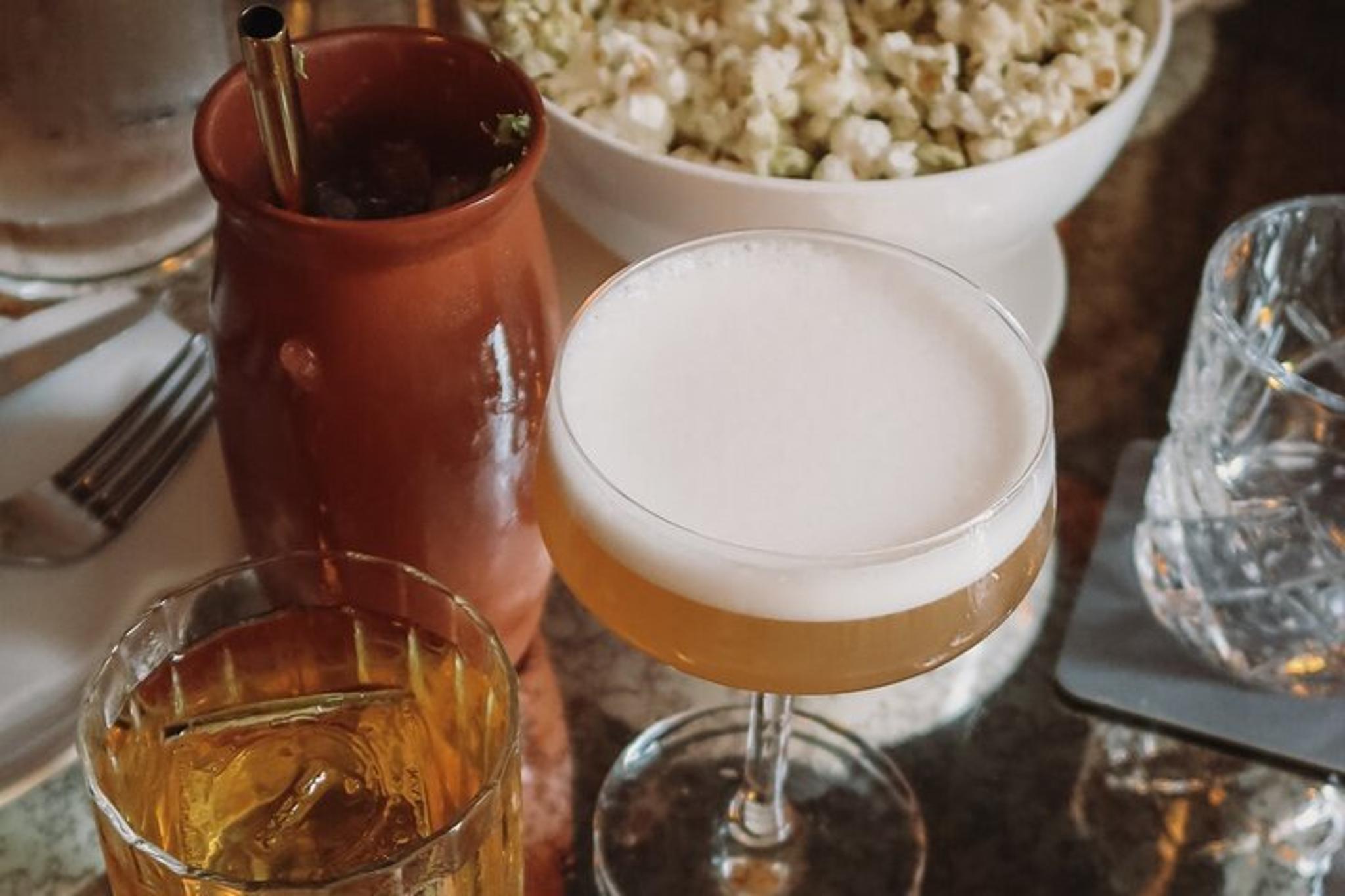 San Francisco History and Cocktail Walking Tour - Image 1