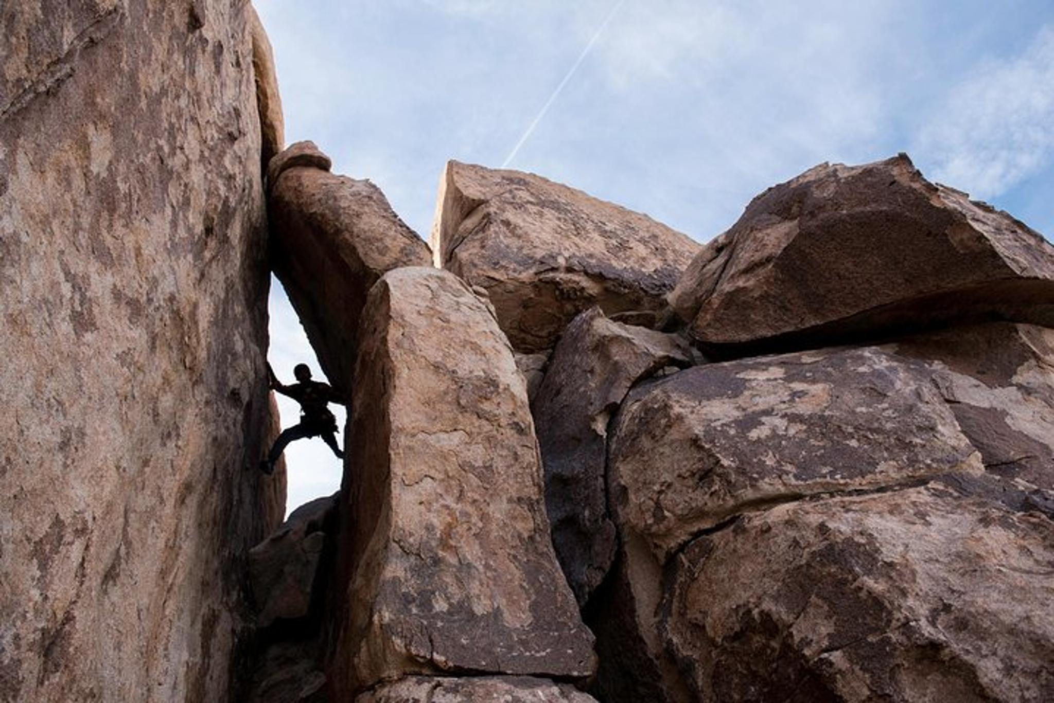 Joshua Tree Rock Climbing Tour 8 Hours - Image 5