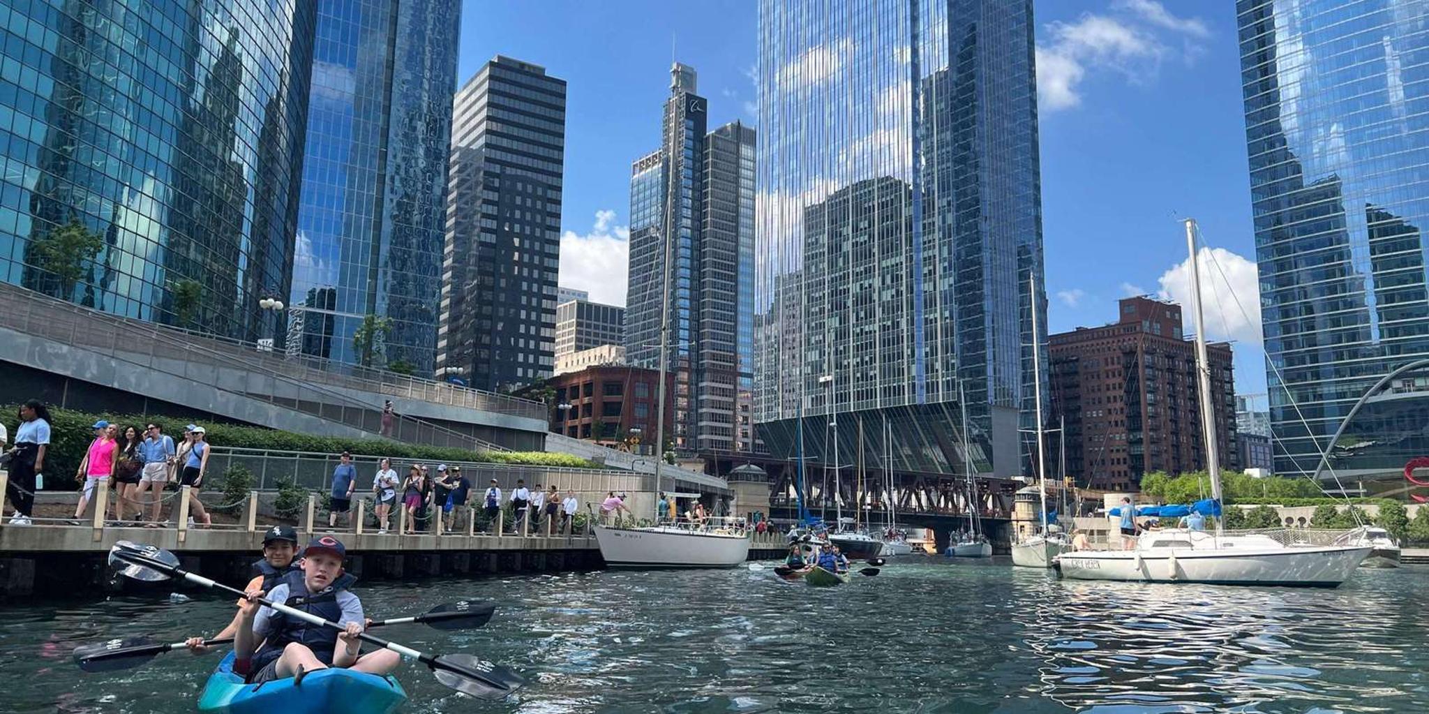 Chicago Kayak Tour on the Chicago River at Sunset 1.5 hr - Image 5