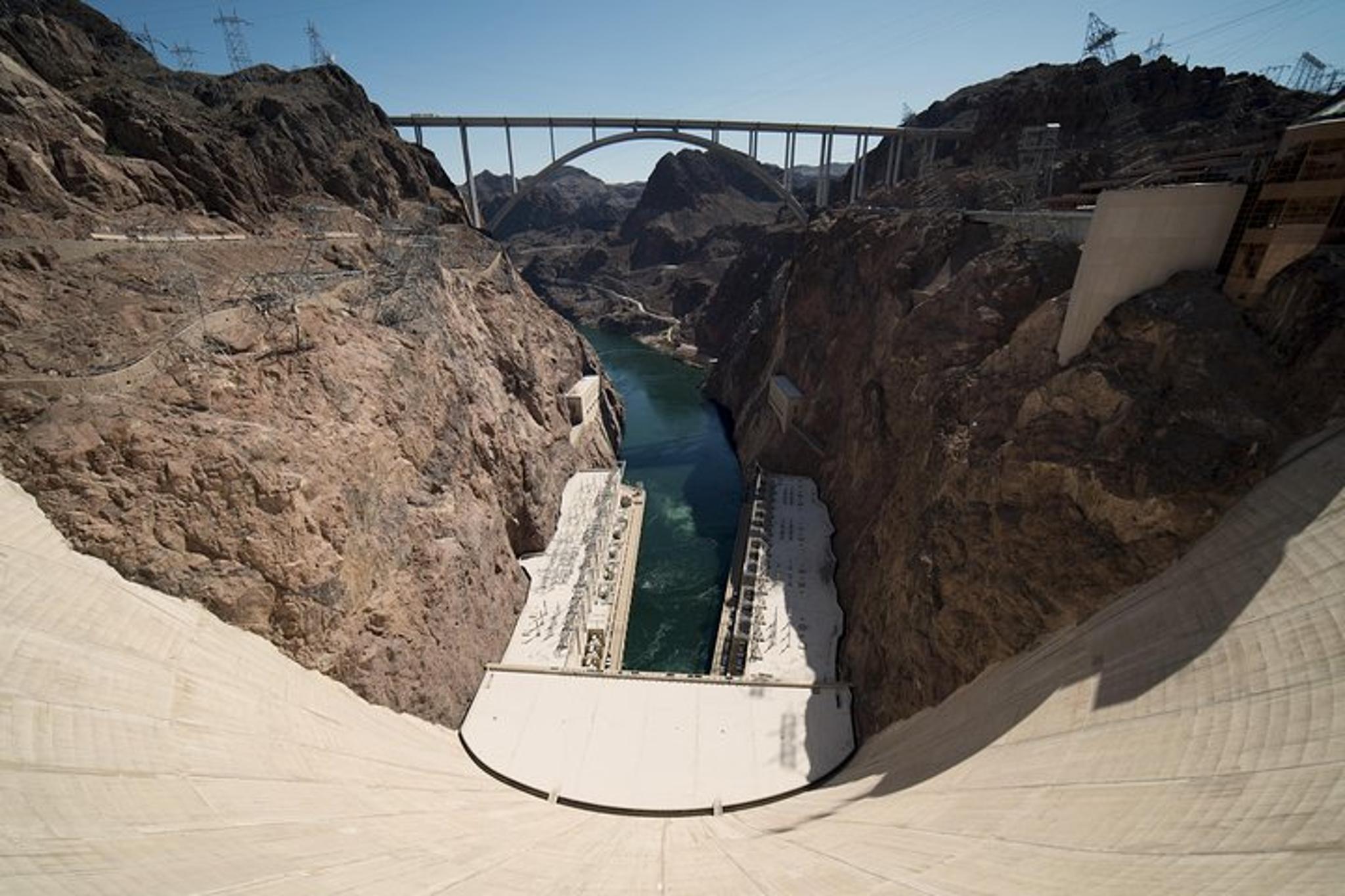 Las Vegas Canyon and Dam Tour - Image 6