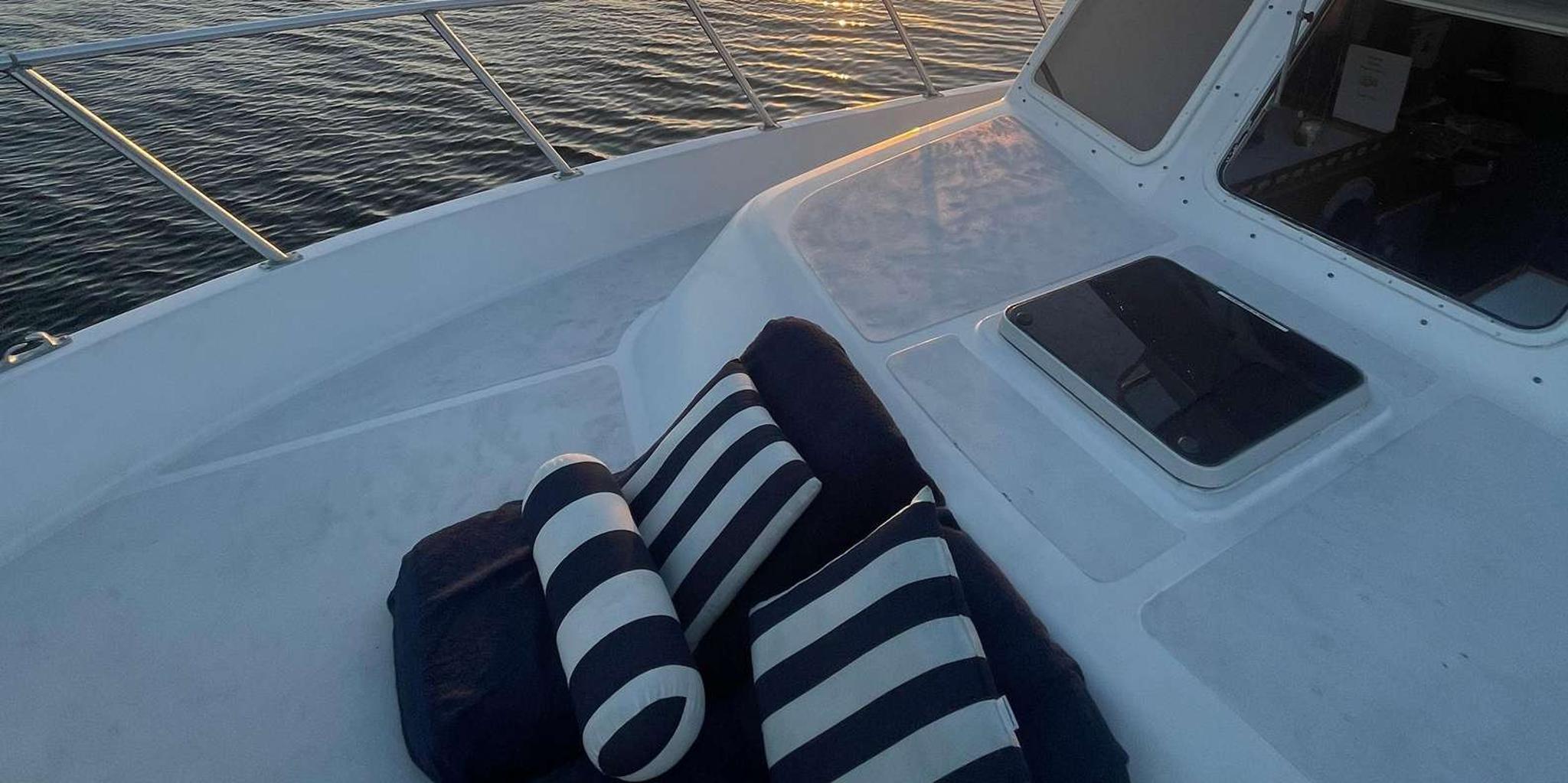 Miami Private Dinner Cruise on a Yacht - Image 6