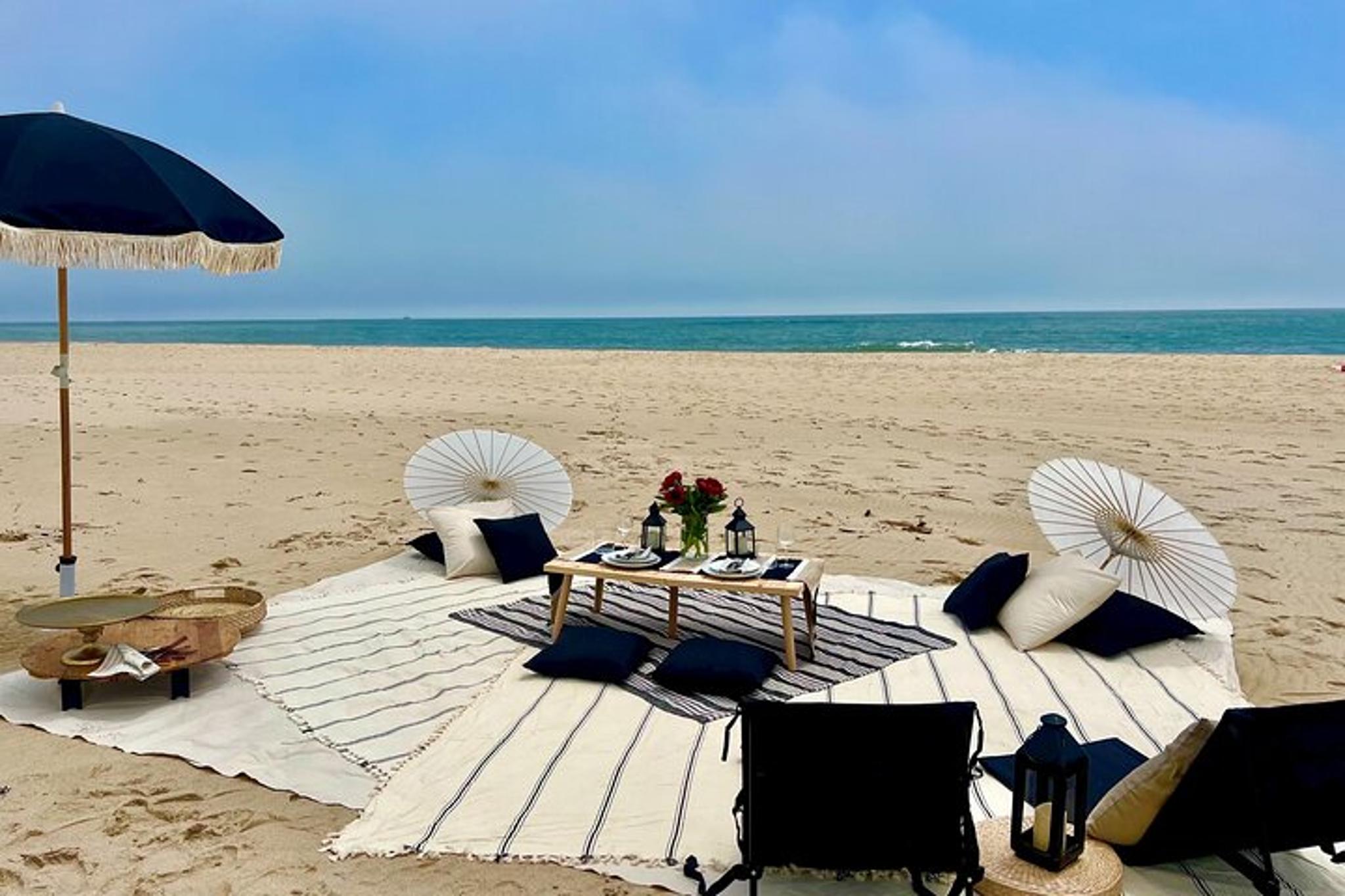 Manhattan Helicopter Beach Picnic in the Hamptons