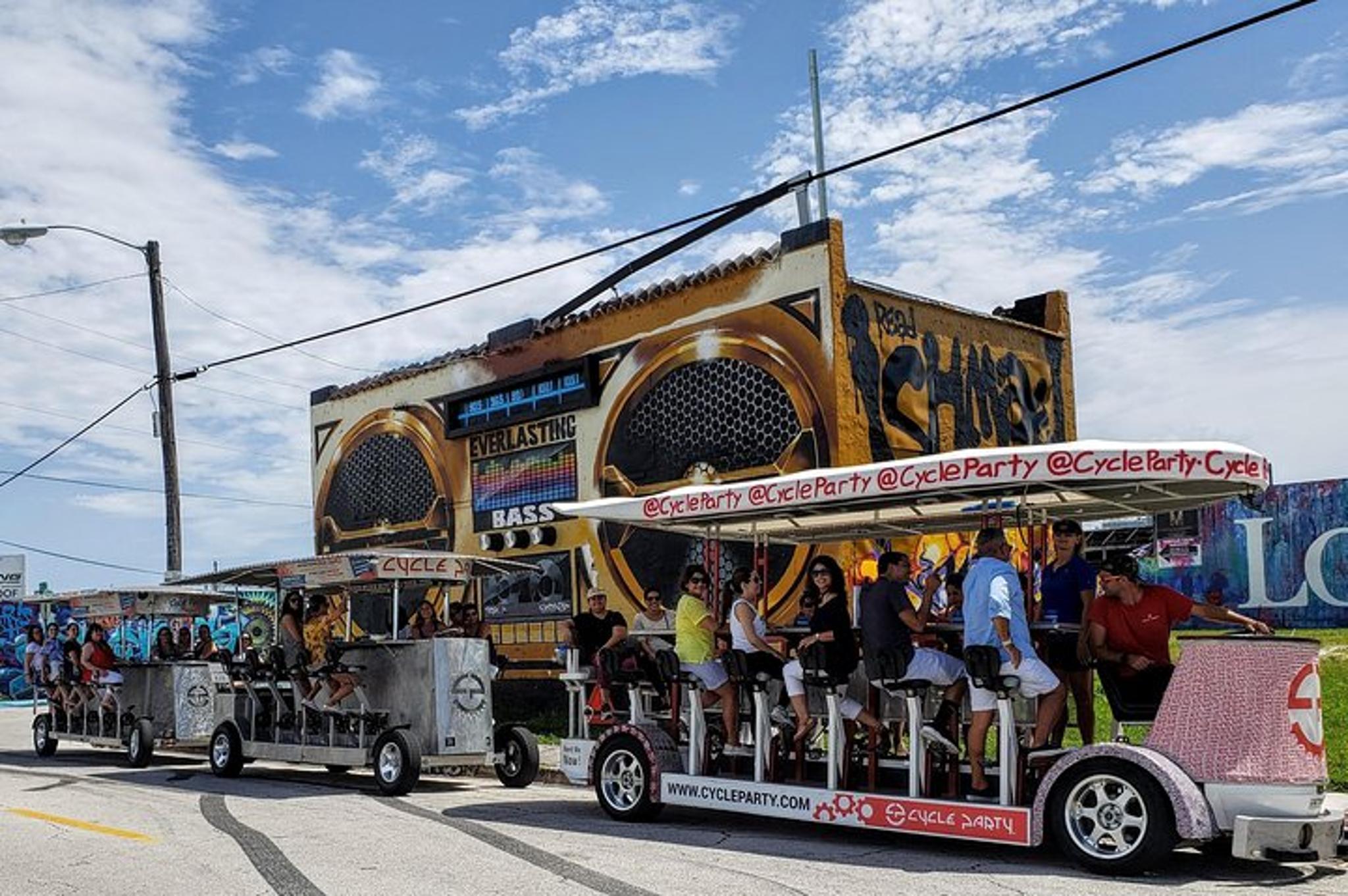 Miami Graffiti Tour on a Party Bike 90 min - Image 5