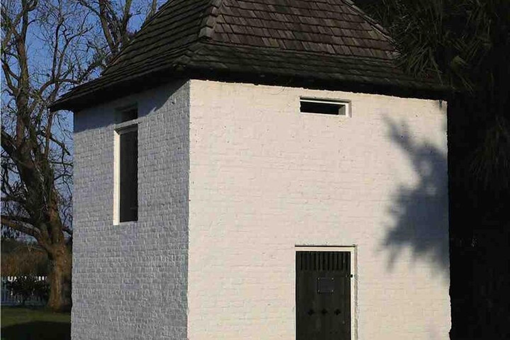 New Orleans Whitney Plantation Tour with Transport - Image 5