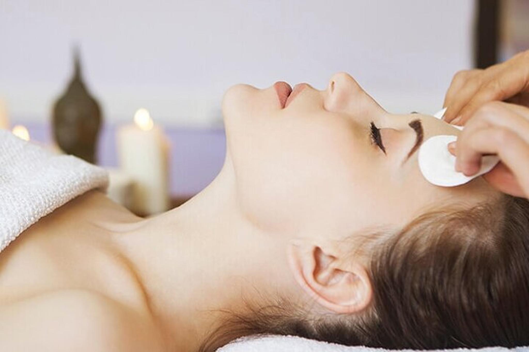 Newport Beach Skin Glo Package with Microderm and LED
