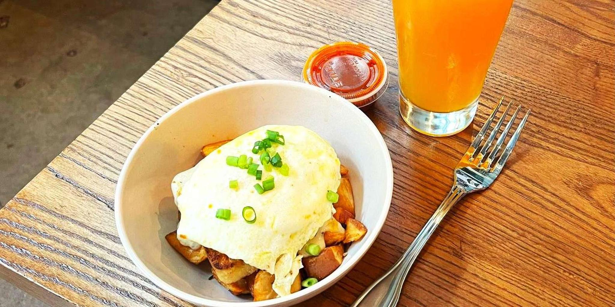 Houston Downtown Food Tour with 6 Tastings - Image 4