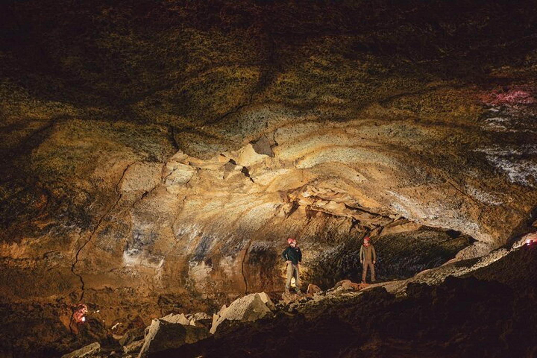 Bend Lava Tube Cave Tour & Stargazing - Image 6