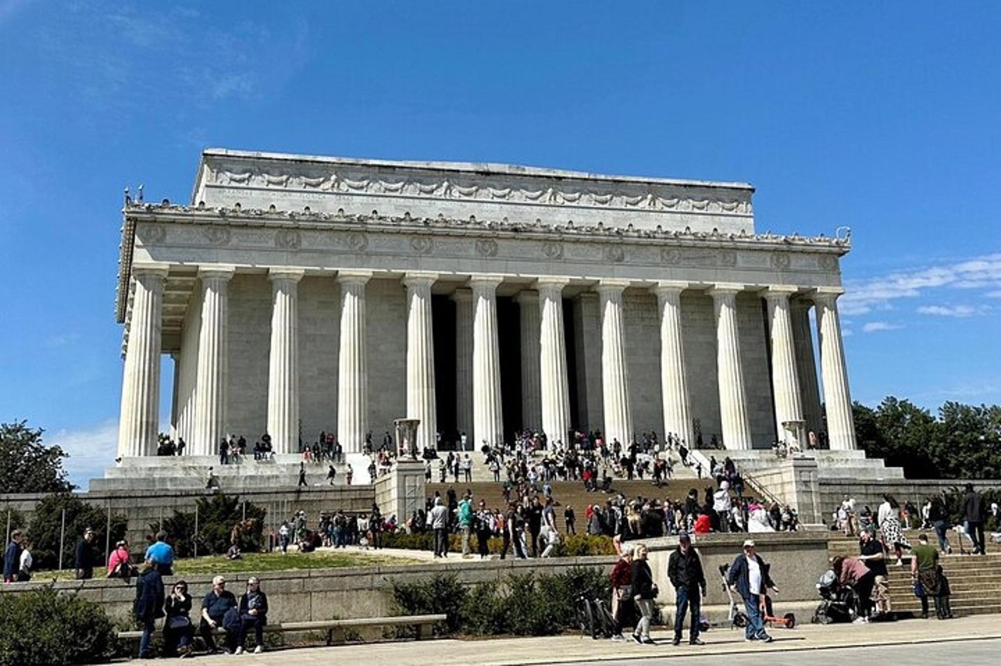 Washington DC Limousine City Tour 4 hr - Image 2