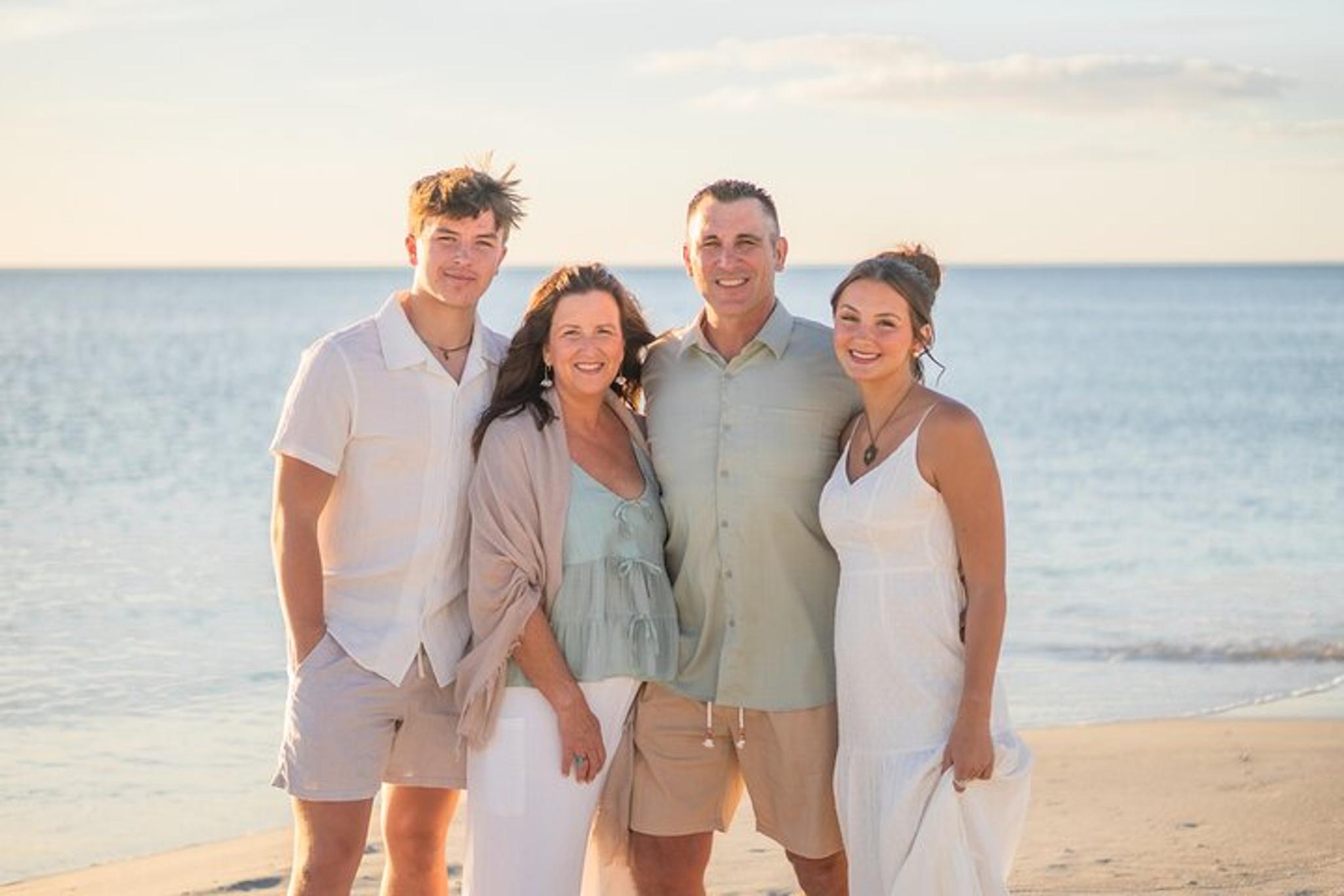 Fort Myers Beach Photo Session at Sunset 1 hr - Image 3