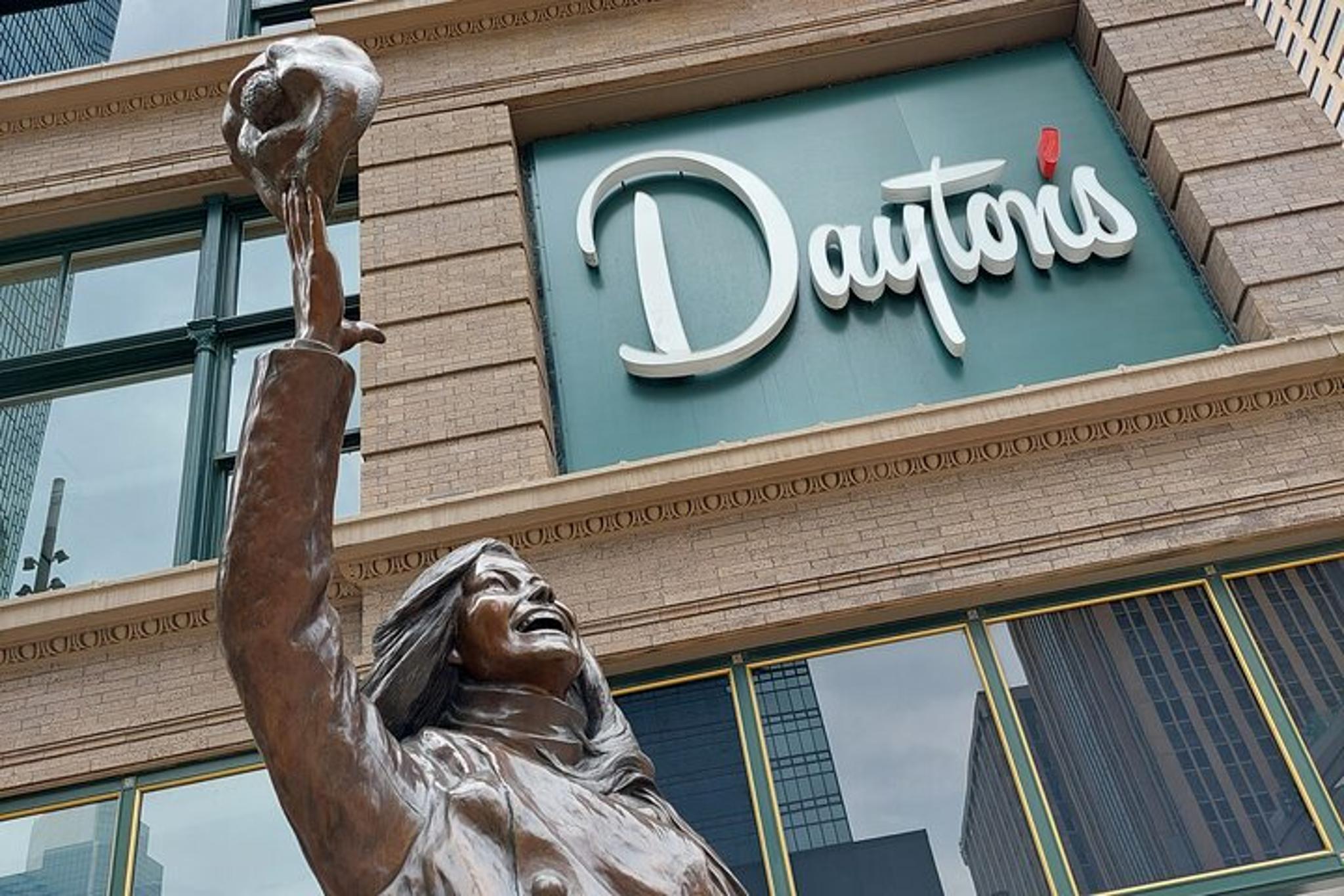 Minneapolis Walking Art Tour - Image 6