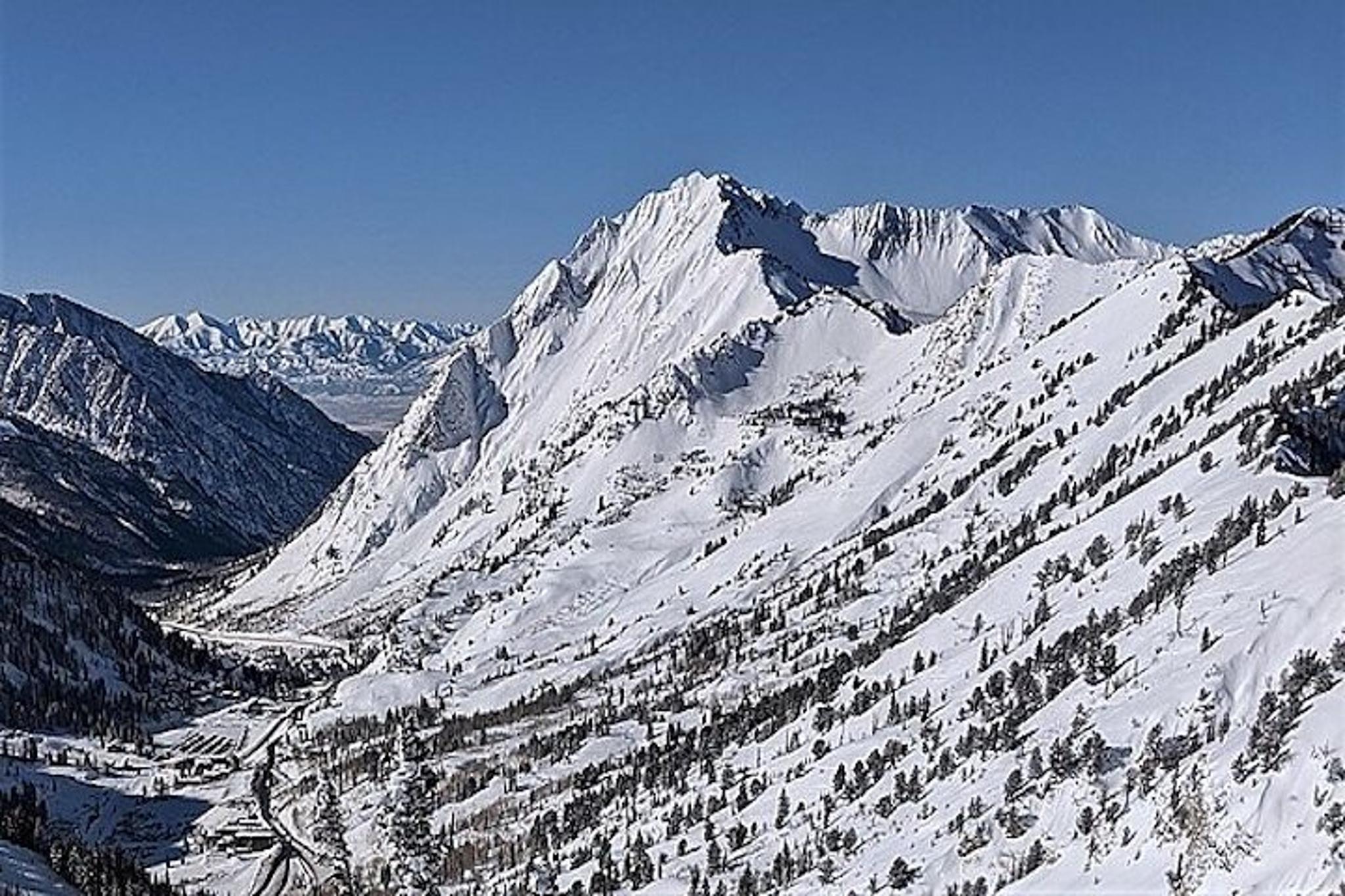 Salt Lake City Scenic Canyon Drive - Image 3
