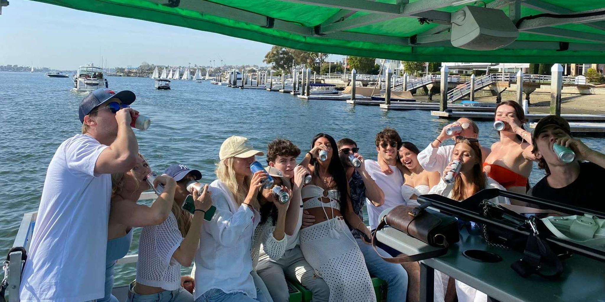 Newport Beach Paddle Pub Cruise - Image 3