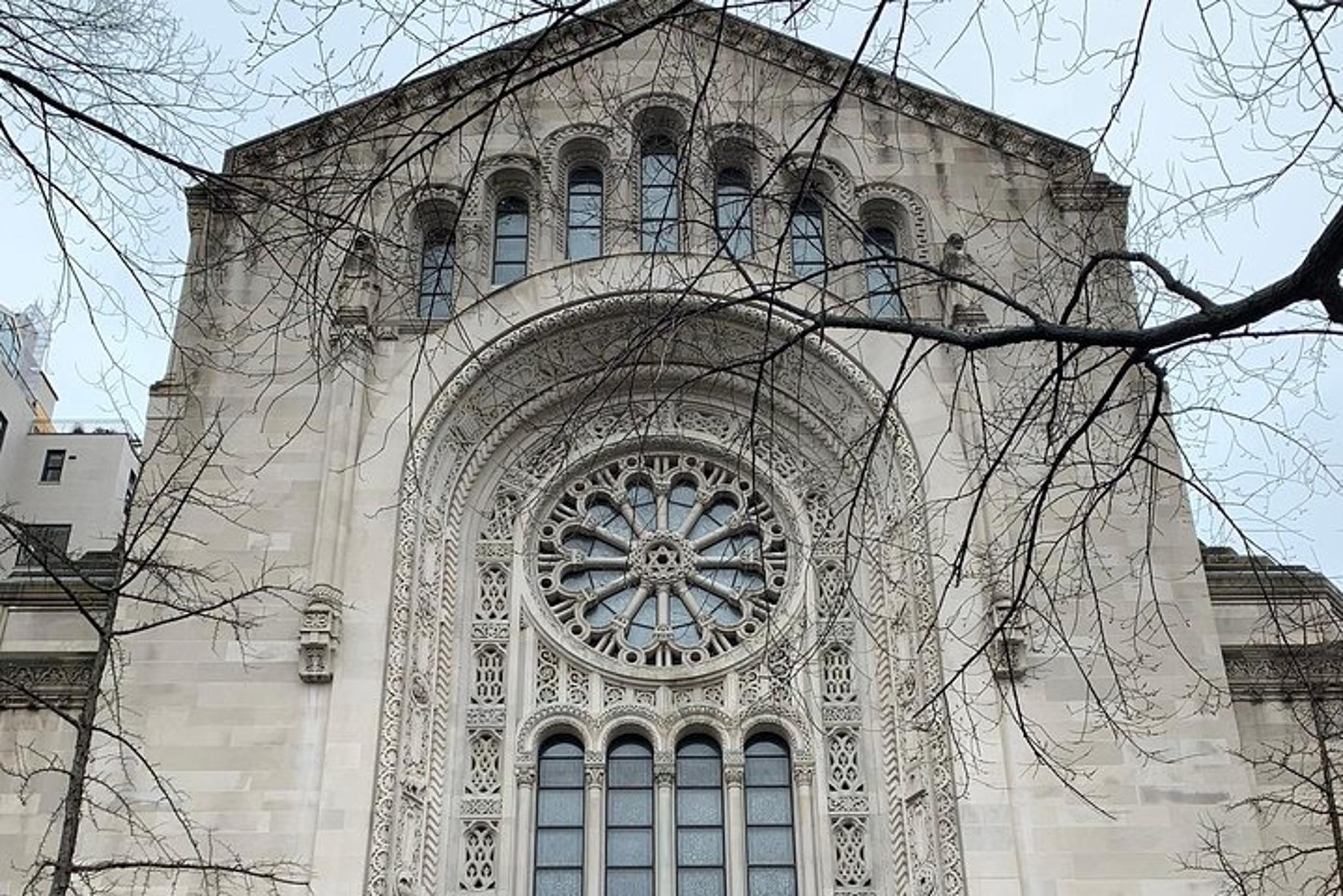 New York City Walking Tour of 5th Avenue Mansions - Image 2