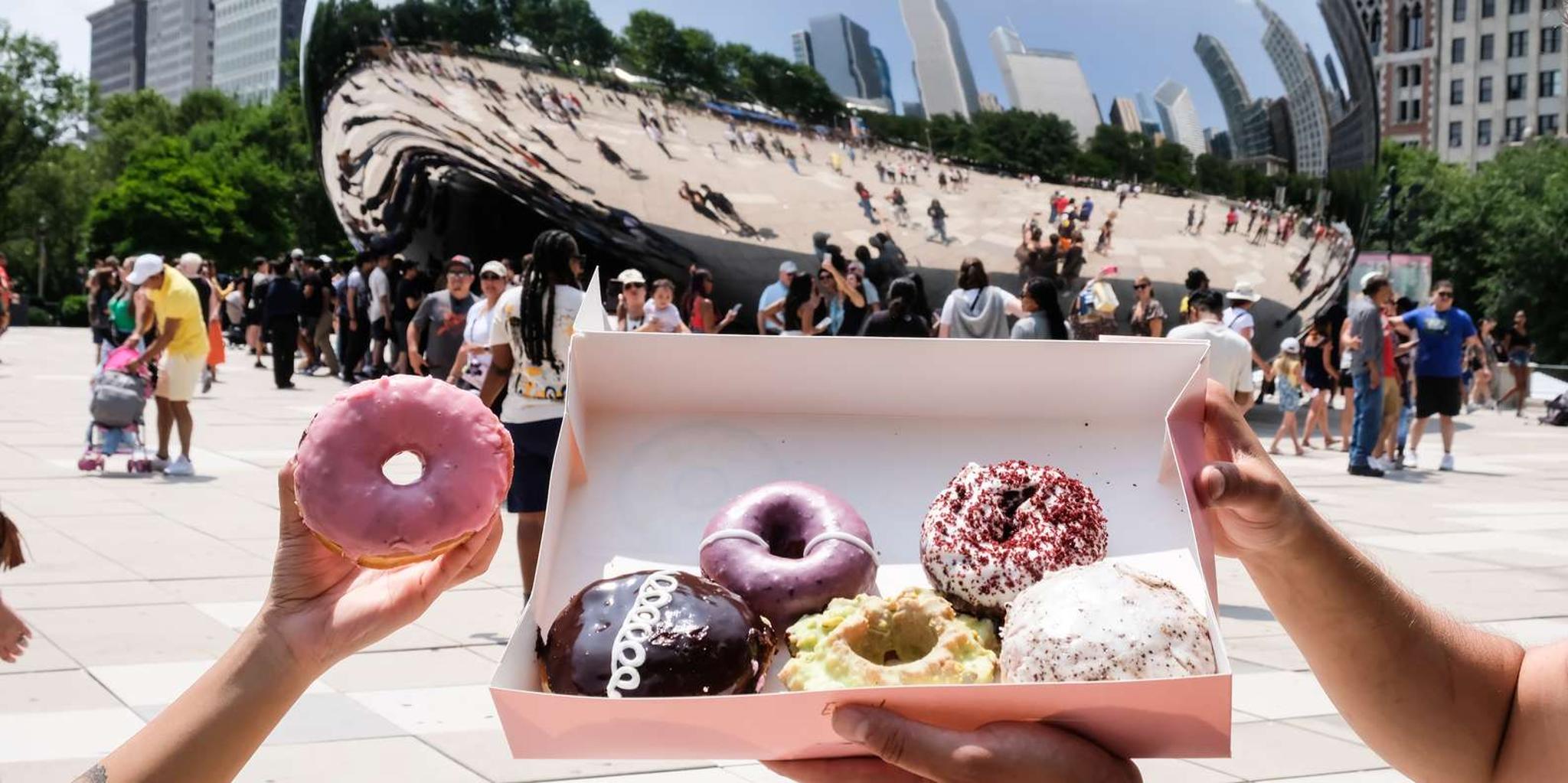 Chicago Donut Tour Downtown 2 hr - Image 2