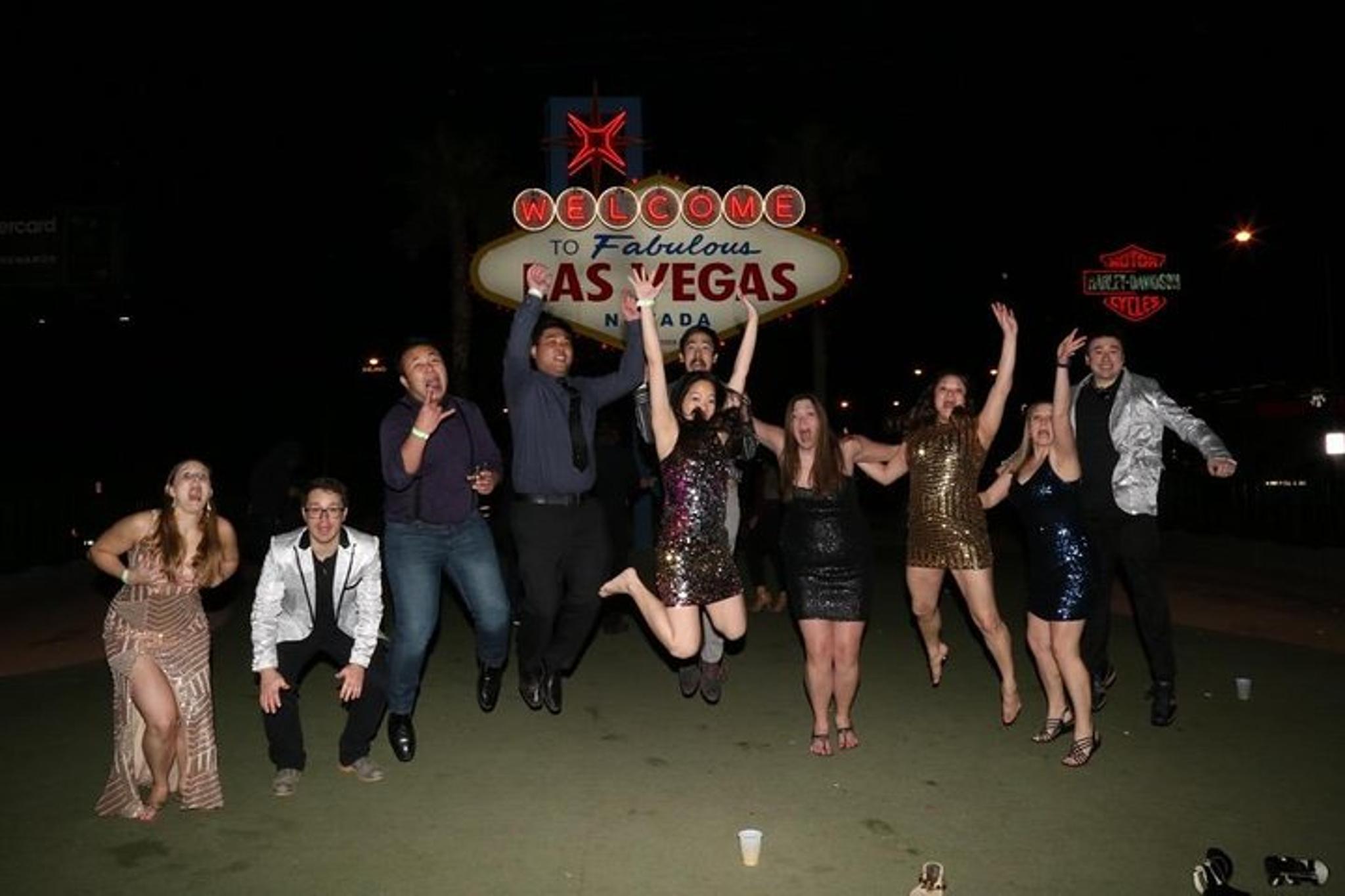 Las Vegas Party Bus Nightlife Tour - Image 5