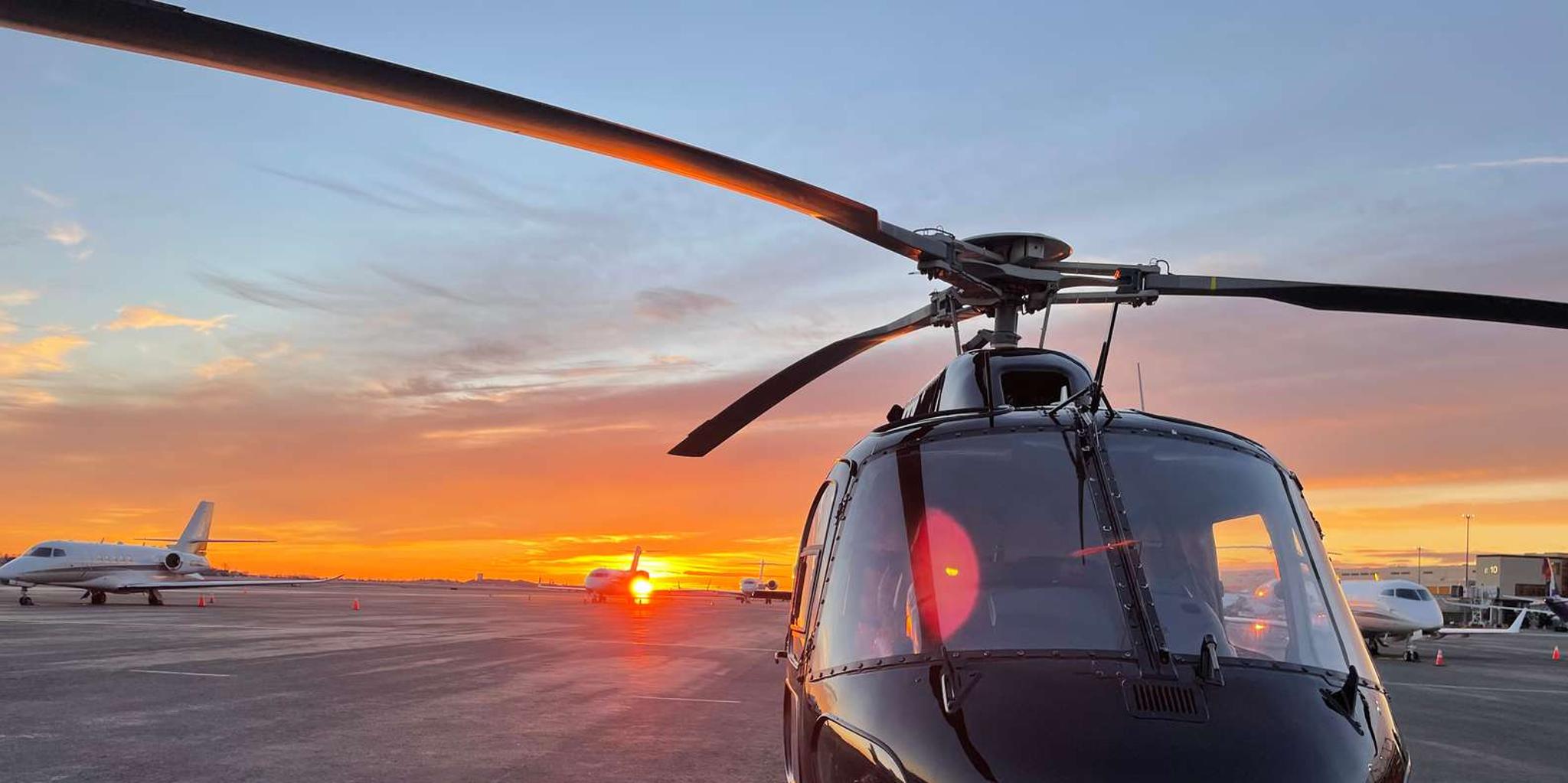 New York City Helicopter Tour with Champagne - Image 2