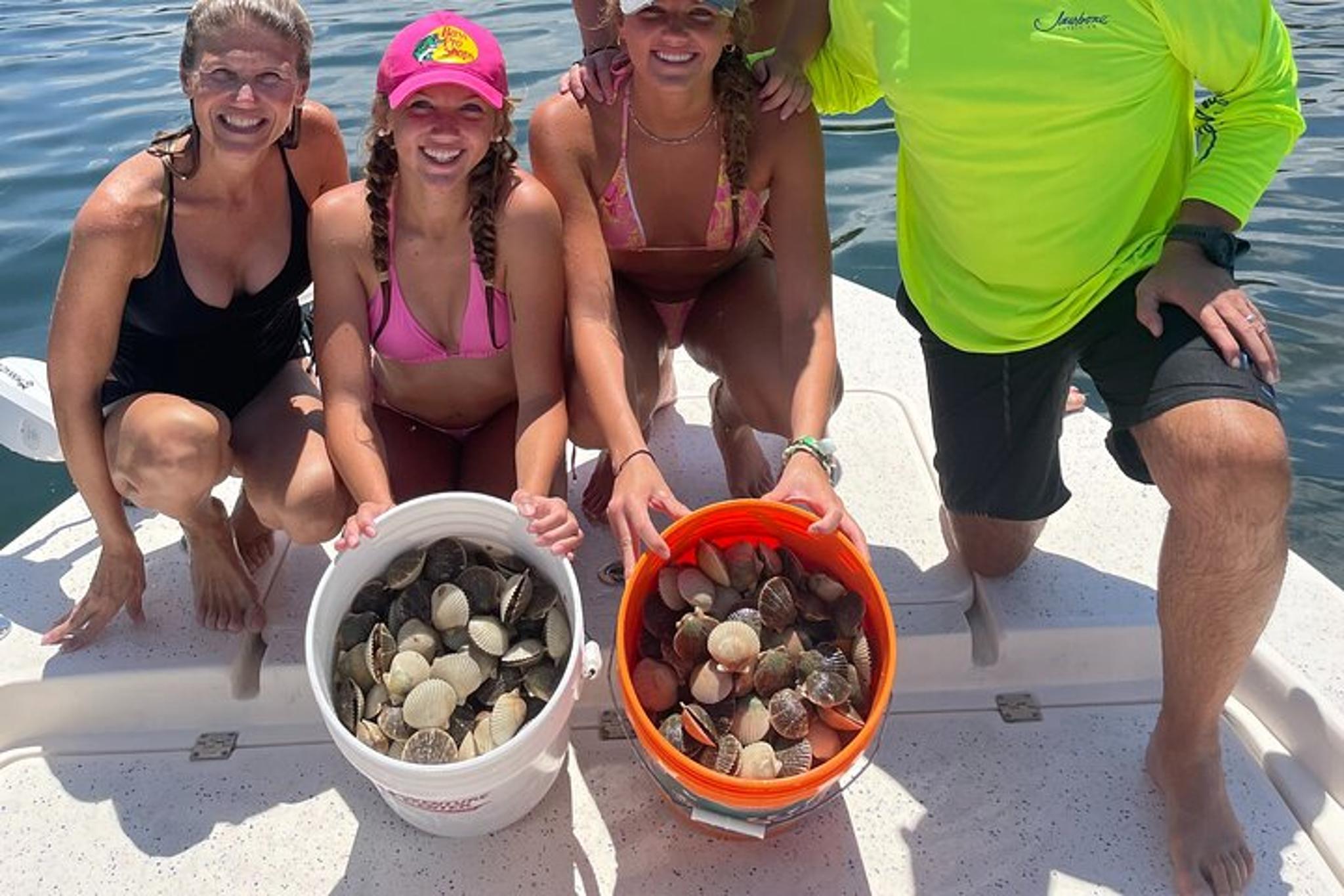Crystal River Scalloping Charter for 4 - 5 Hours - Image 6