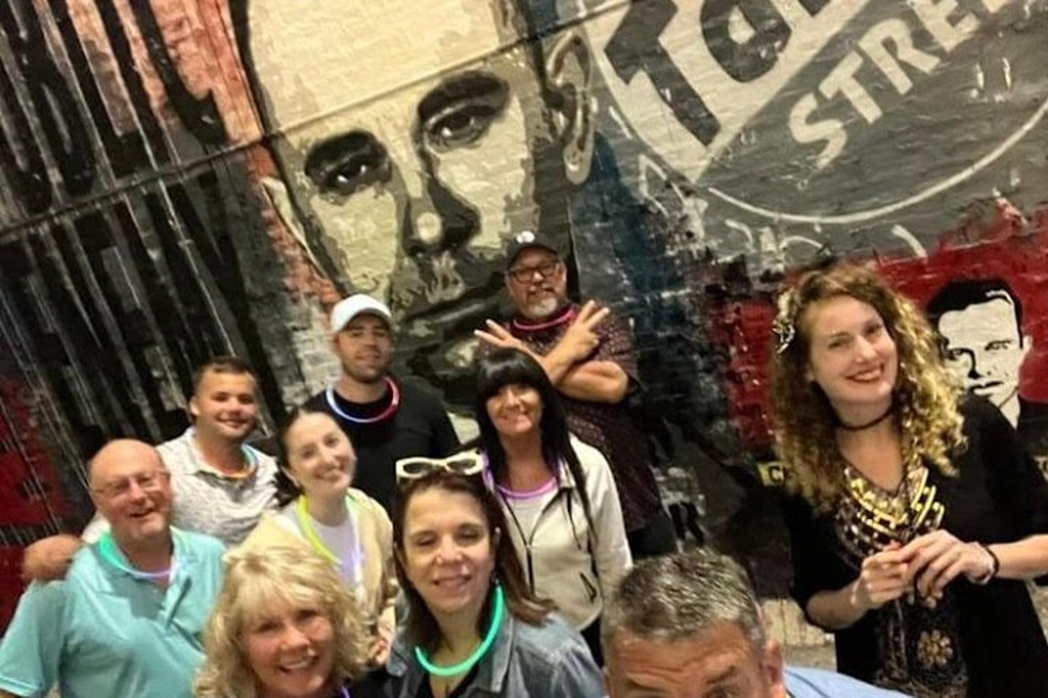 Chicago Ghost Walking Tour with Booze - Image 2