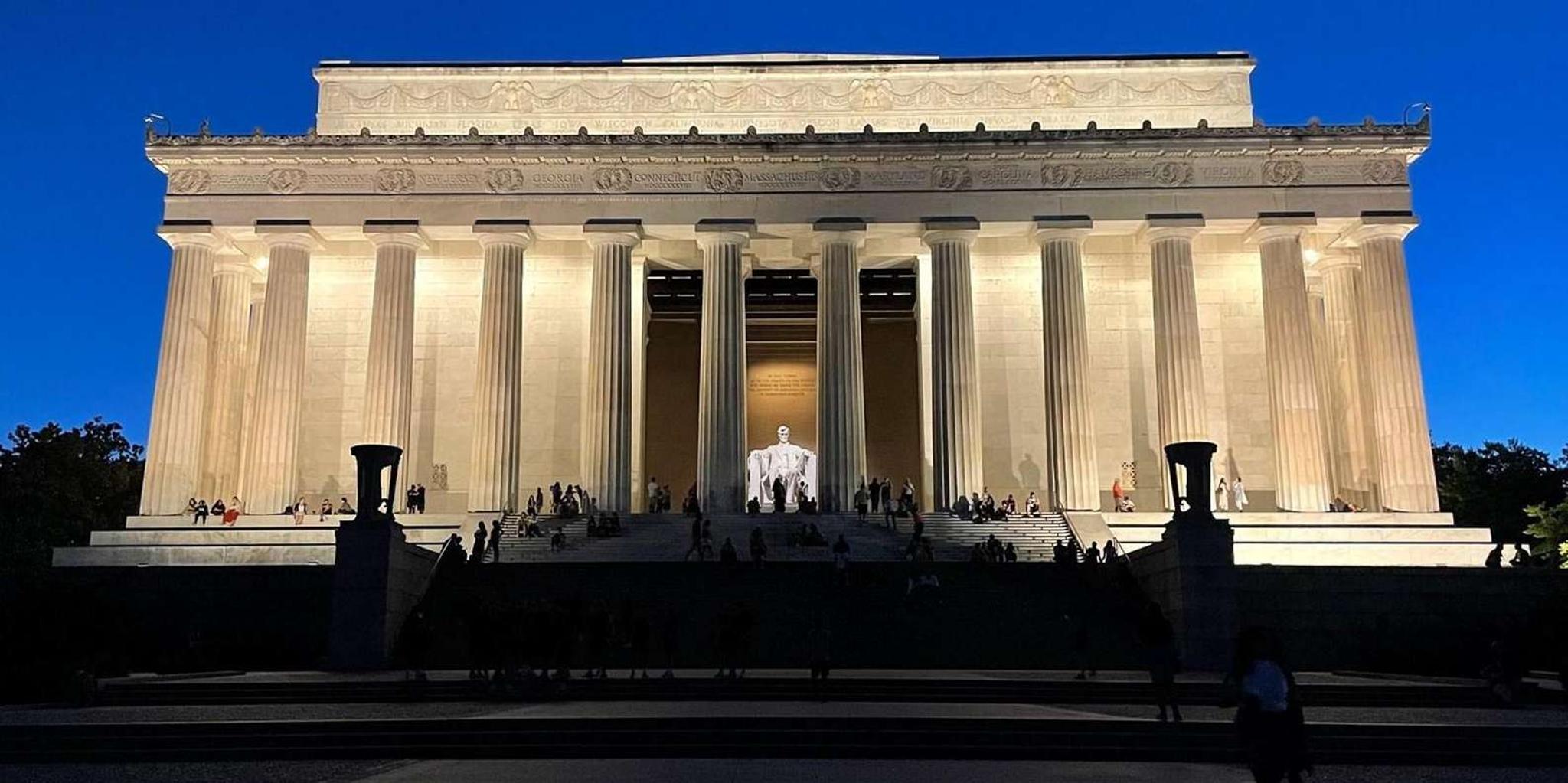 Washington Monuments Tour