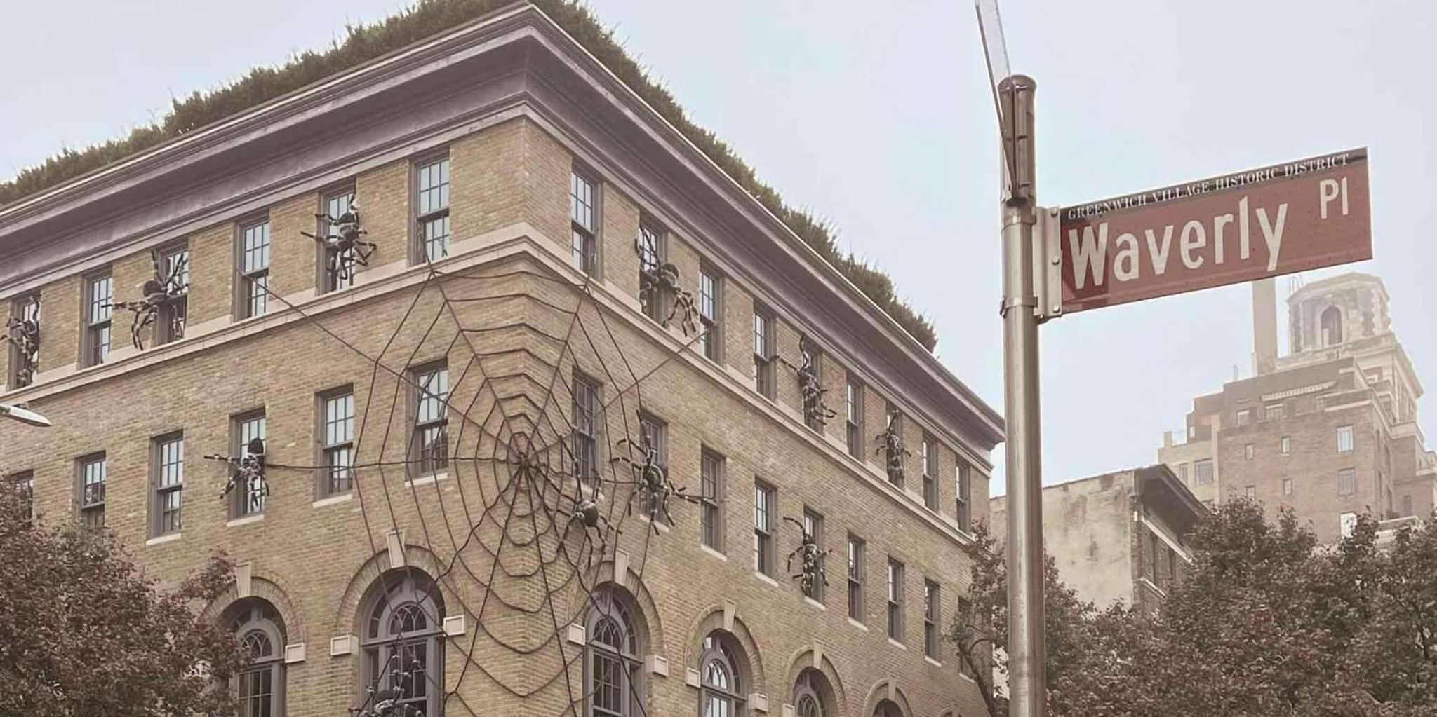 New York City Halloween Walking Tour in French - Image 2